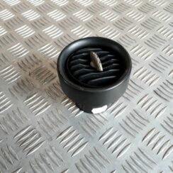 Mērinstrumentu paneļa gaisa vads, centrā priekš SEAT IBIZA 2005