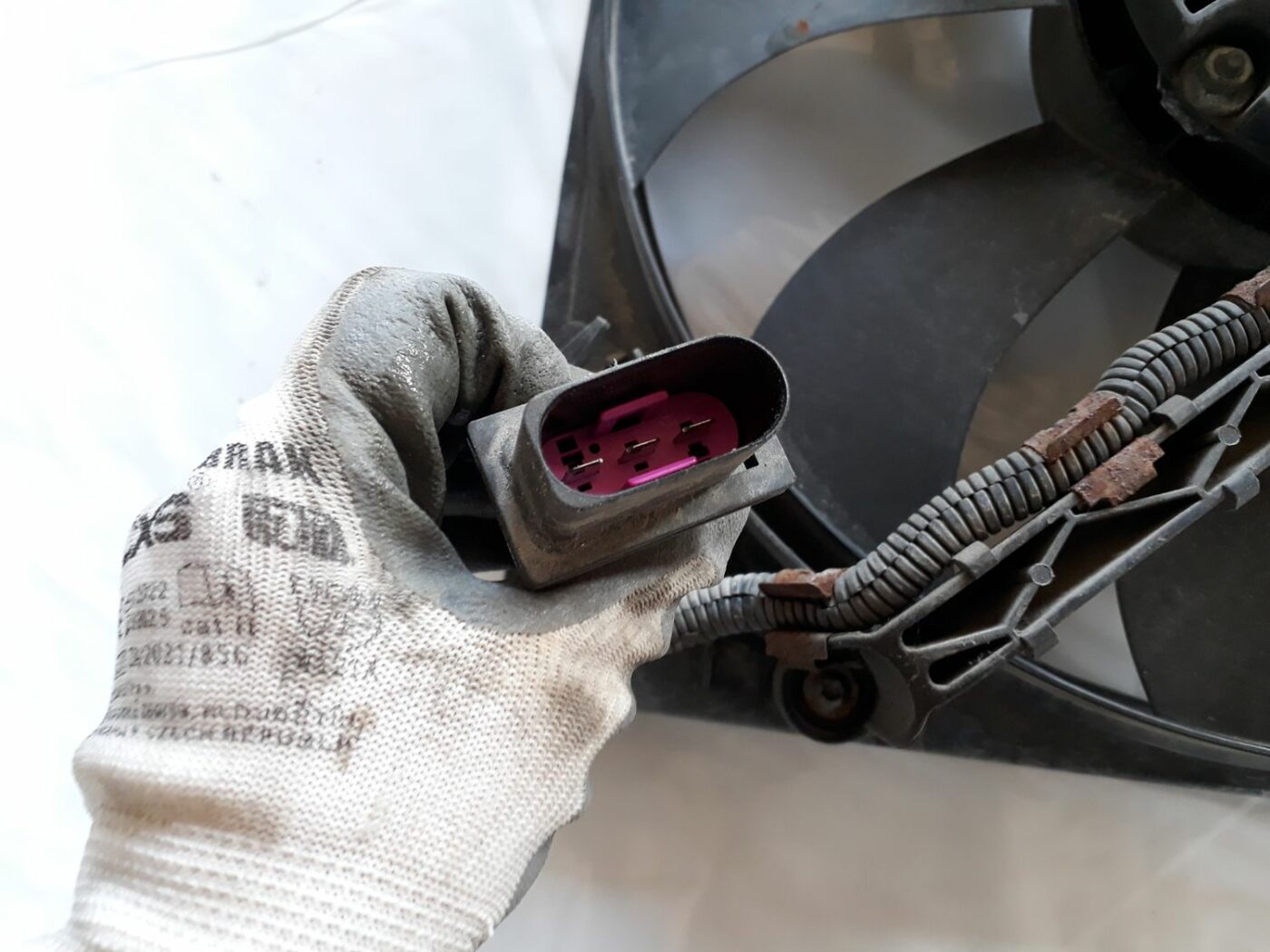 Dzesēšanas radiatora ventilators priekš SEAT IBIZA 2005 2 Dzesēšanas radiatora ventilators priekš SEAT IBIZA 2005