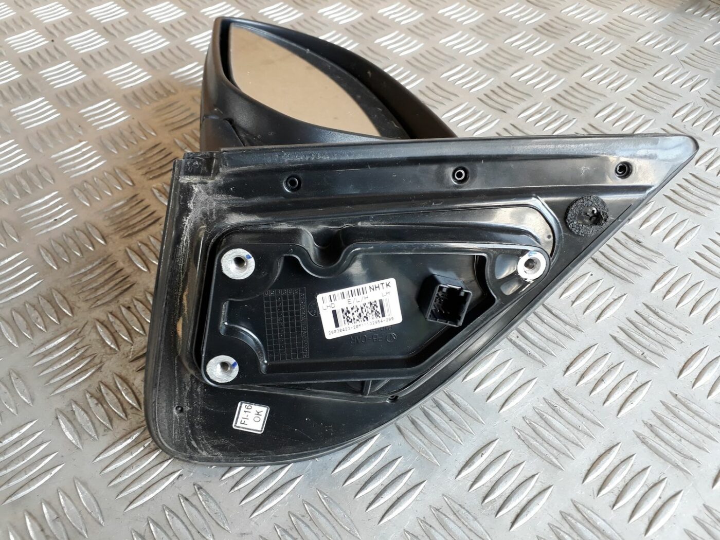 Ārējais spogulis, pa kreisi priekš HYUNDAI I20 2011 4 Ārējais spogulis, pa kreisi priekš HYUNDAI I20 2011