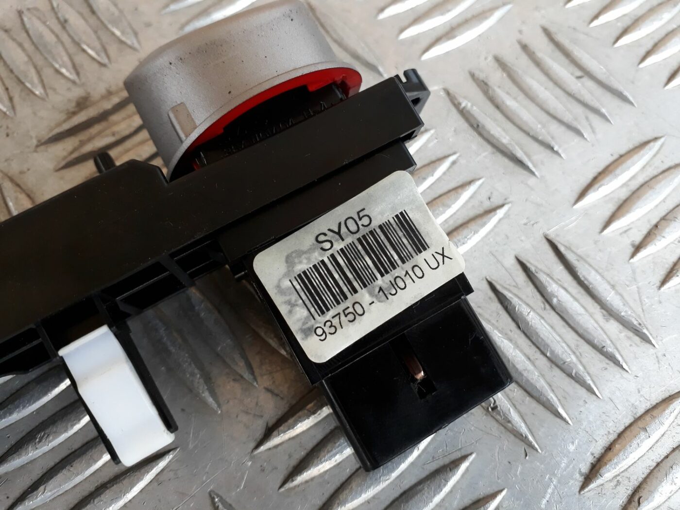 Mērinstrumentu paneļa pārslēgšanas pogas priekš HYUNDAI I20 2011 6 Mērinstrumentu paneļa pārslēgšanas pogas priekš HYUNDAI I20 2011