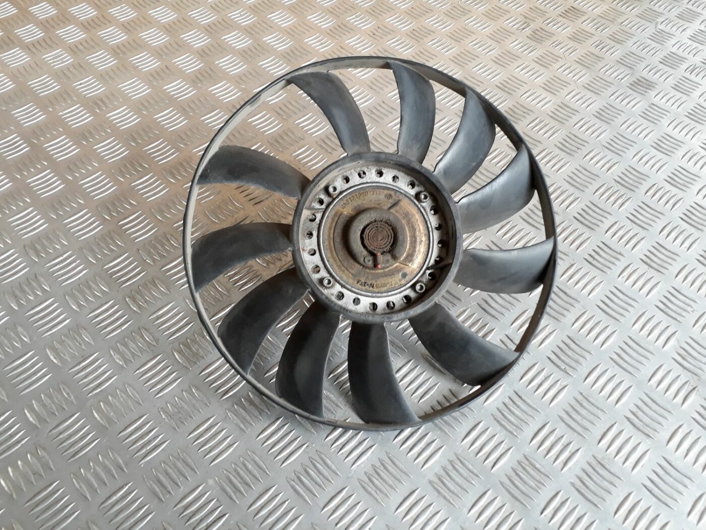 Dzesēšanas radiatora ventilators priekš AUDI A4 1999 1 Dzesēšanas radiatora ventilators priekš AUDI A4 1999