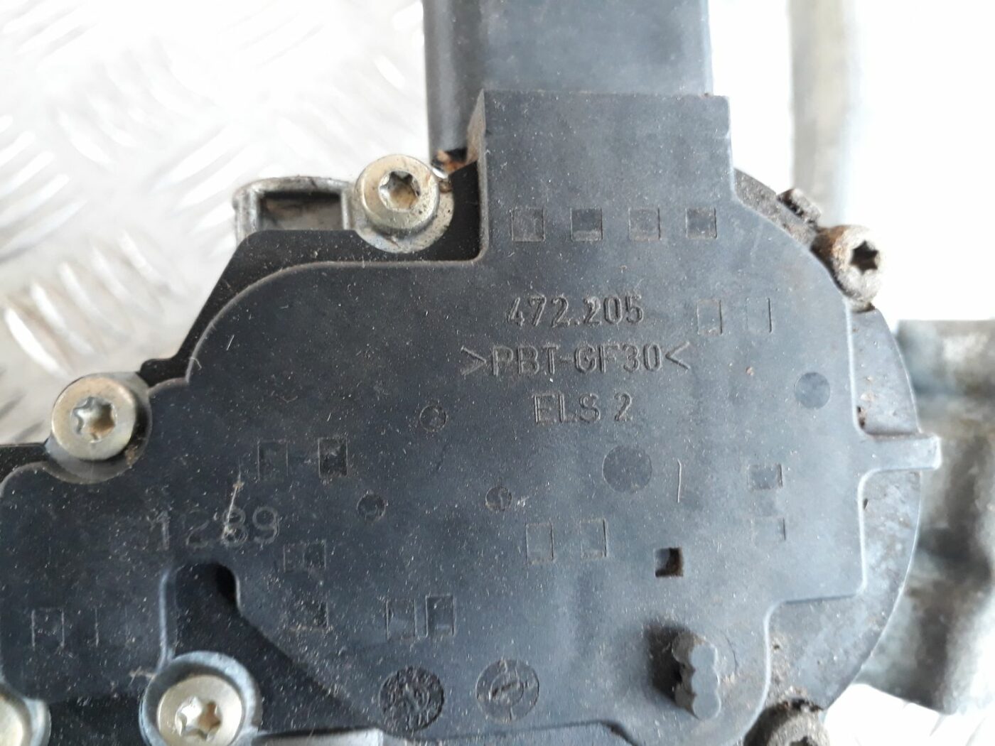 Vējstikla tīrīšanas mehānisms priekš AUDI A4 1999 7 Vējstikla tīrīšanas mehānisms priekš AUDI A4 1999