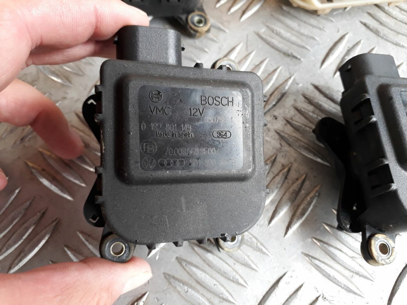 Apsildes sistēmas aktuators priekš AUDI A4 1999