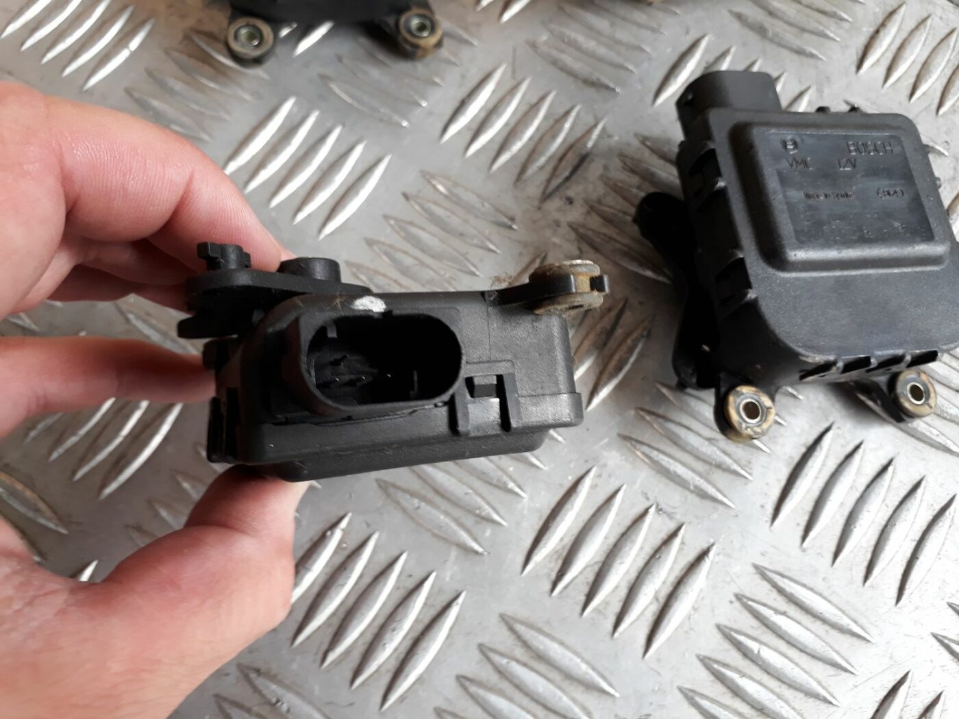 Apsildes sistēmas aktuators priekš AUDI A4 1999