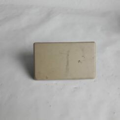 Centrālās konsoles nodalījuma žalūzija/vāciņš priekš VOLVO V70 2010