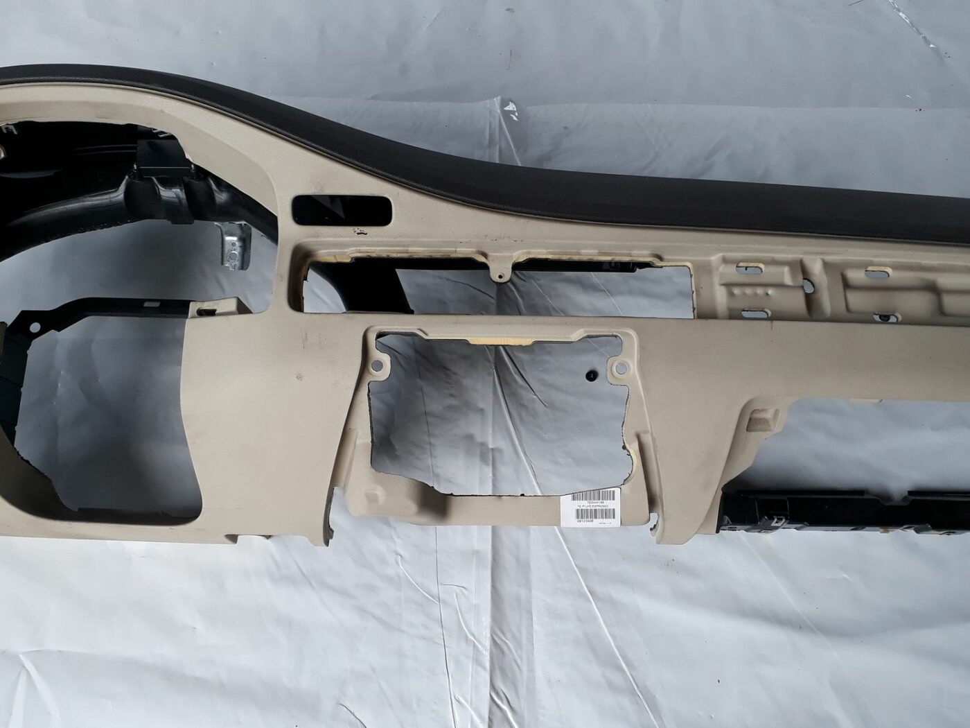 Mērinstrumentu panelis priekš VOLVO V70 2010 13 Mērinstrumentu panelis priekš VOLVO V70 2010