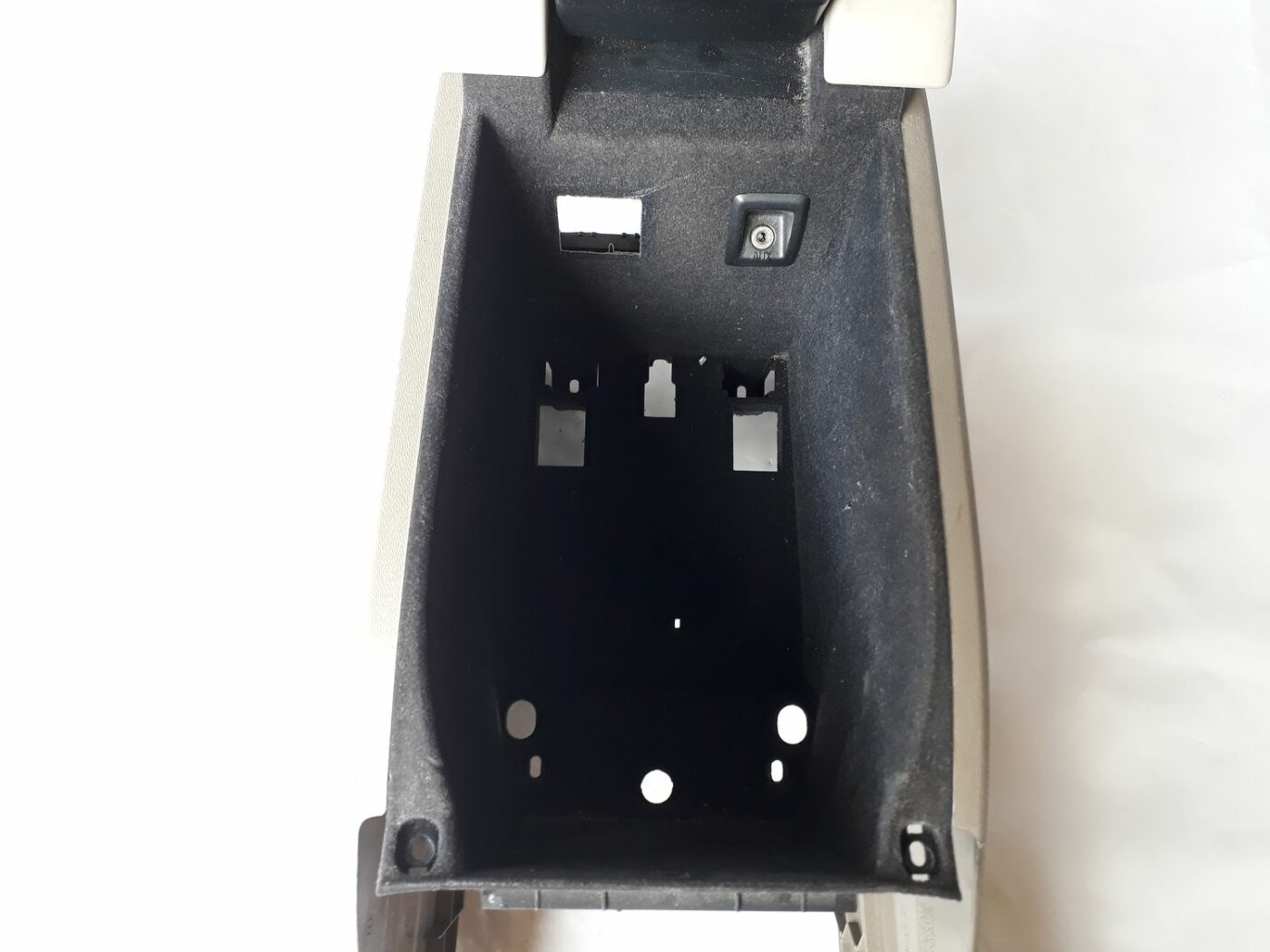 Roku balsts priekš VOLVO V70 2010 7 Roku balsts priekš VOLVO V70 2010