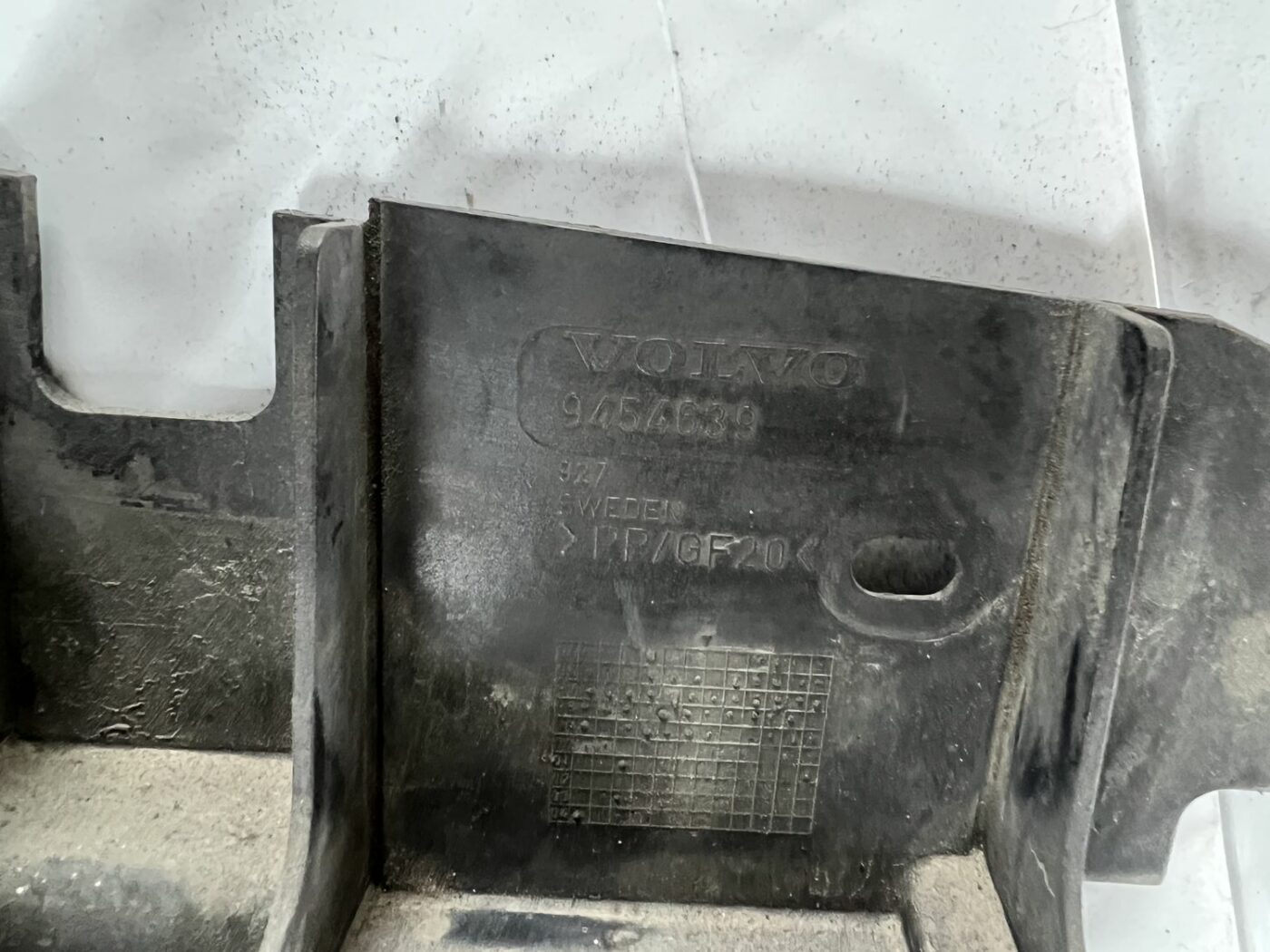 Dzesēšanas radiatora ventilators priekš VOLVO V70 2000 2 Dzesēšanas radiatora ventilators priekš VOLVO V70 2000