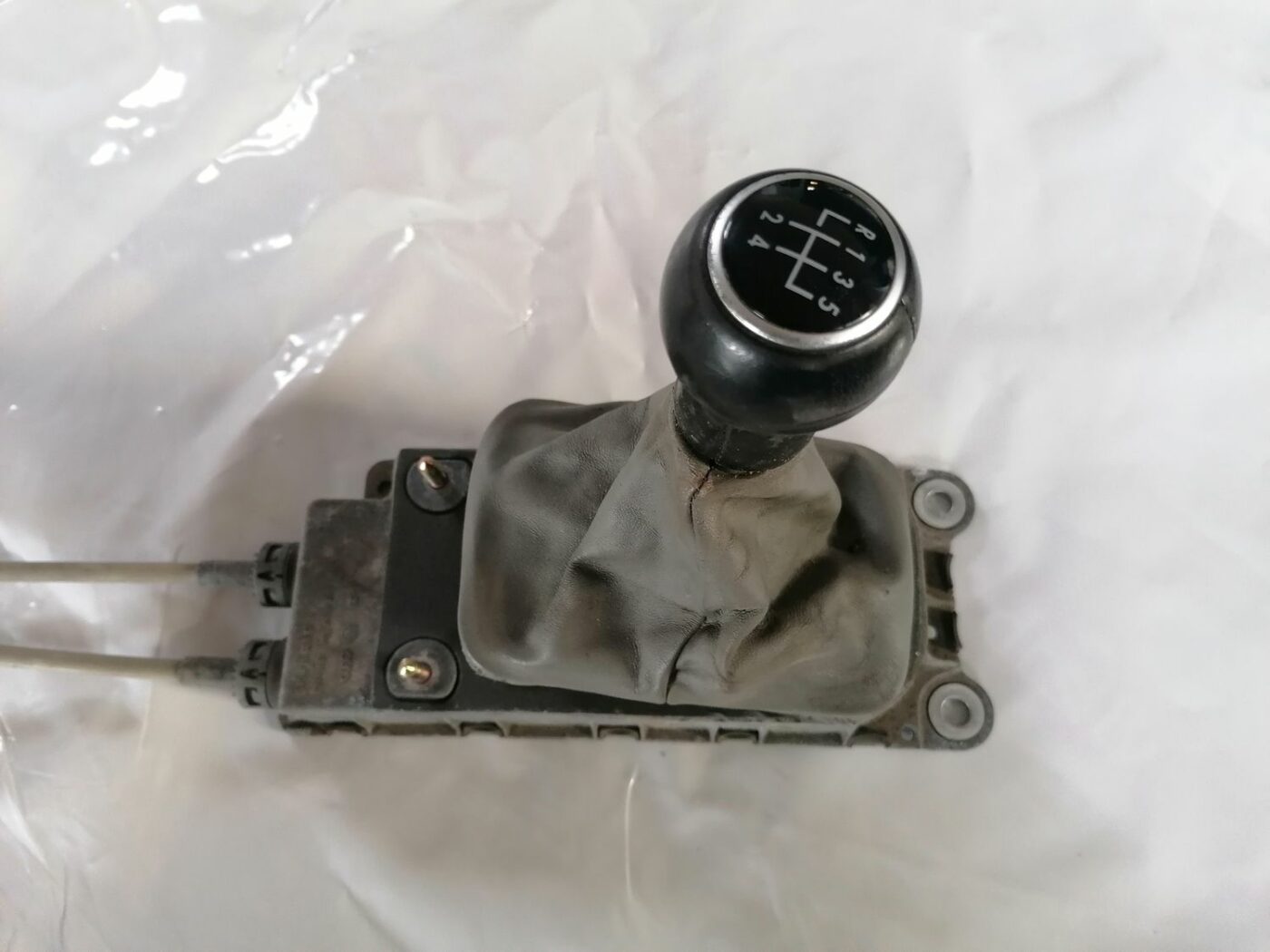 Ātrumu pārslēgšanas slēdzis priekš VW NEW BEETLE 2001 7 Ātrumu pārslēgšanas slēdzis priekš VW NEW BEETLE 2001