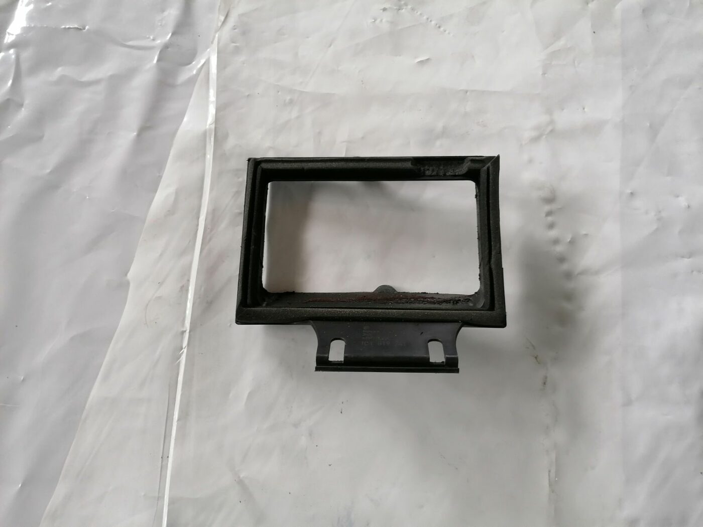 Salona gaisa filtra korpuss priekš VW NEW BEETLE 2001 1 Salona gaisa filtra korpuss priekš VW NEW BEETLE 2001