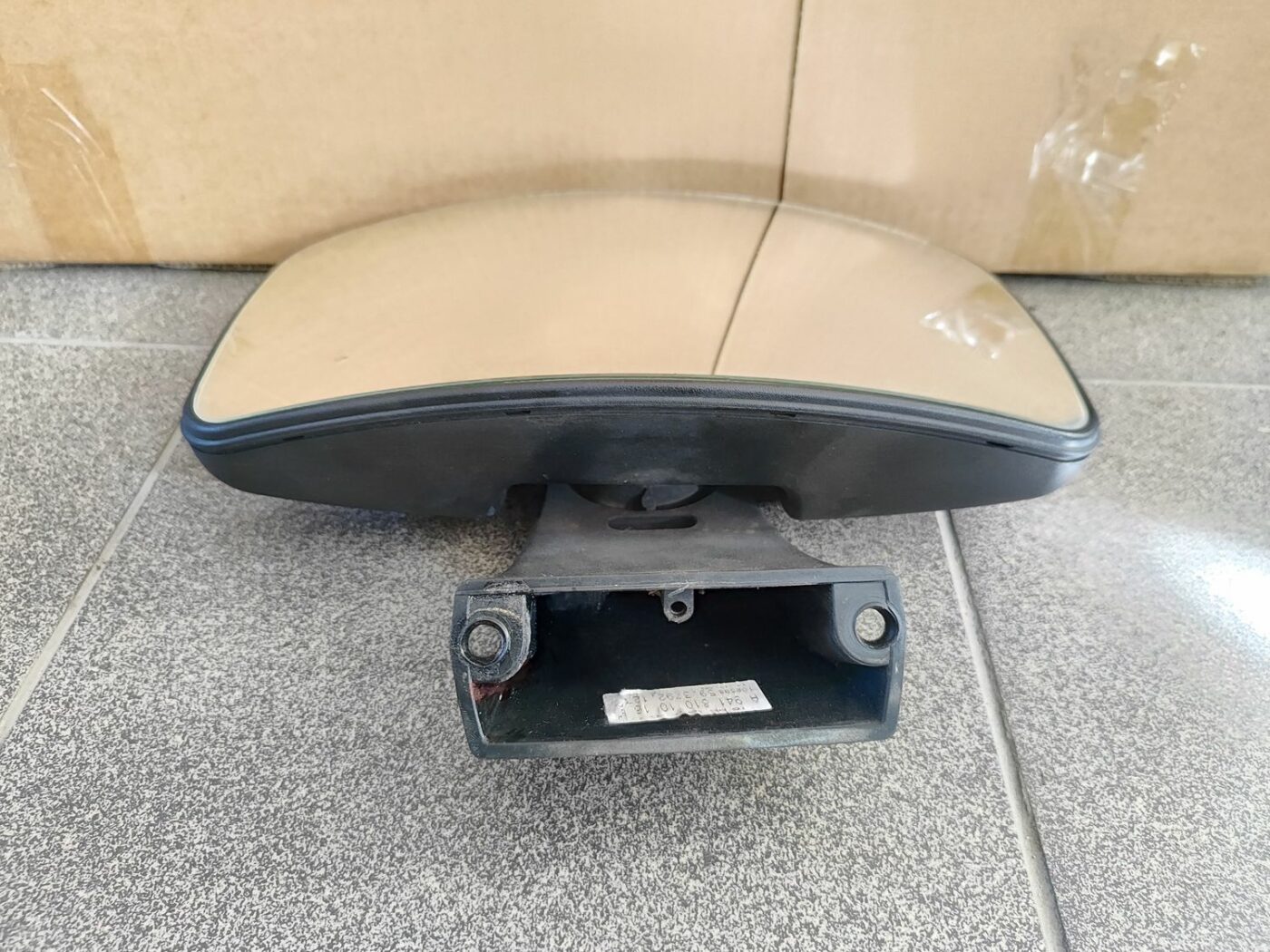 Zemskata spogulis priekš MERCEDES BENZ ACTROS/ATEGO MP1 1831 (01.96-12.02) 9 Zemskata spogulis priekš MERCEDES BENZ ACTROS/ATEGO MP1 1831 (01.96-12.02)