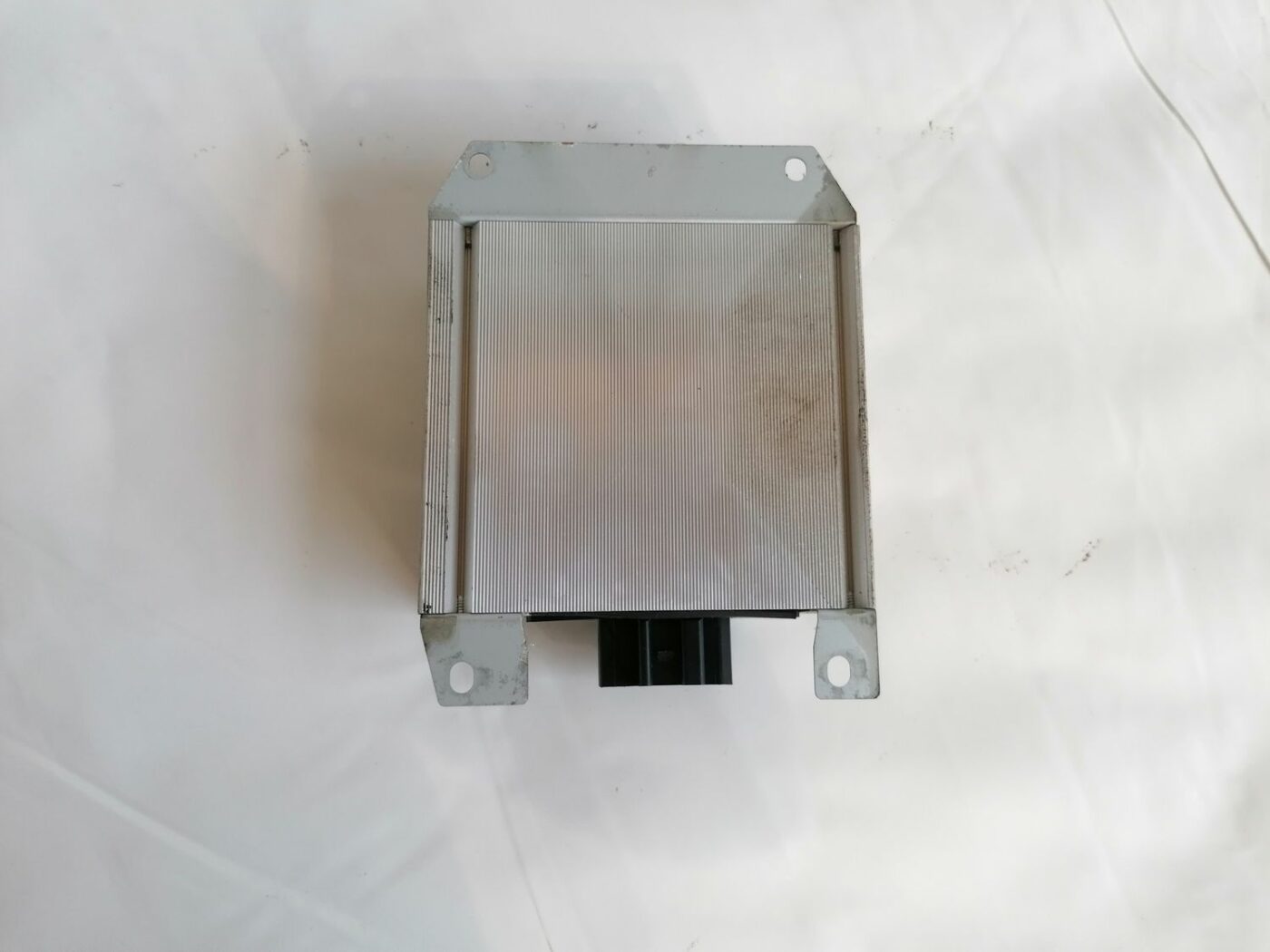 Audio pastiprinātāja bloks priekš AUDI A4 2001 SEDAN 3 Audio pastiprinātāja bloks priekš AUDI A4 2001 SEDAN