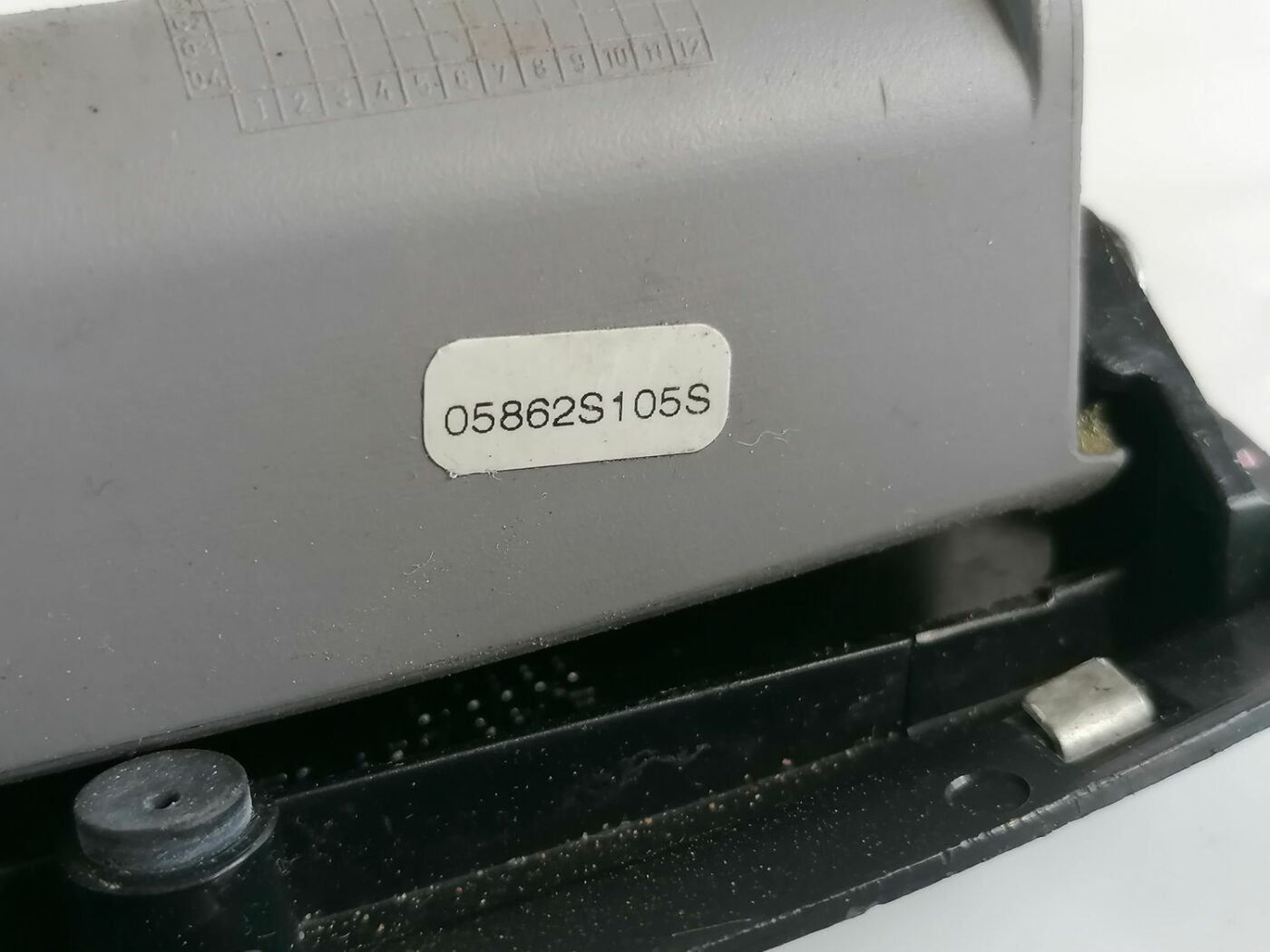 Pelnu trauks priekš AUDI A4 2001 SEDAN 3 Pelnu trauks priekš AUDI A4 2001 SEDAN