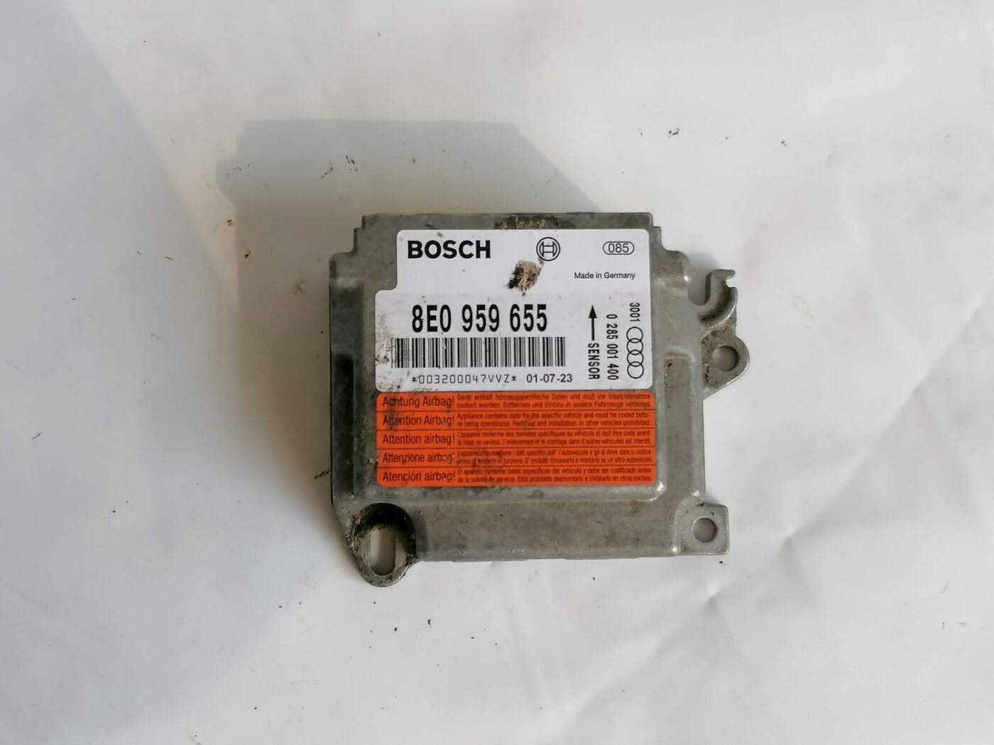 Drošības spilvena vadības bloks priekš AUDI A4 2001 SEDAN 1 Drošības spilvena vadības bloks priekš AUDI A4 2001 SEDAN