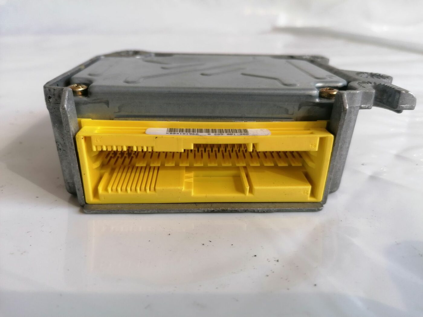 Drošības spilvena vadības bloks priekš AUDI A4 2001 SEDAN 4 Drošības spilvena vadības bloks priekš AUDI A4 2001 SEDAN