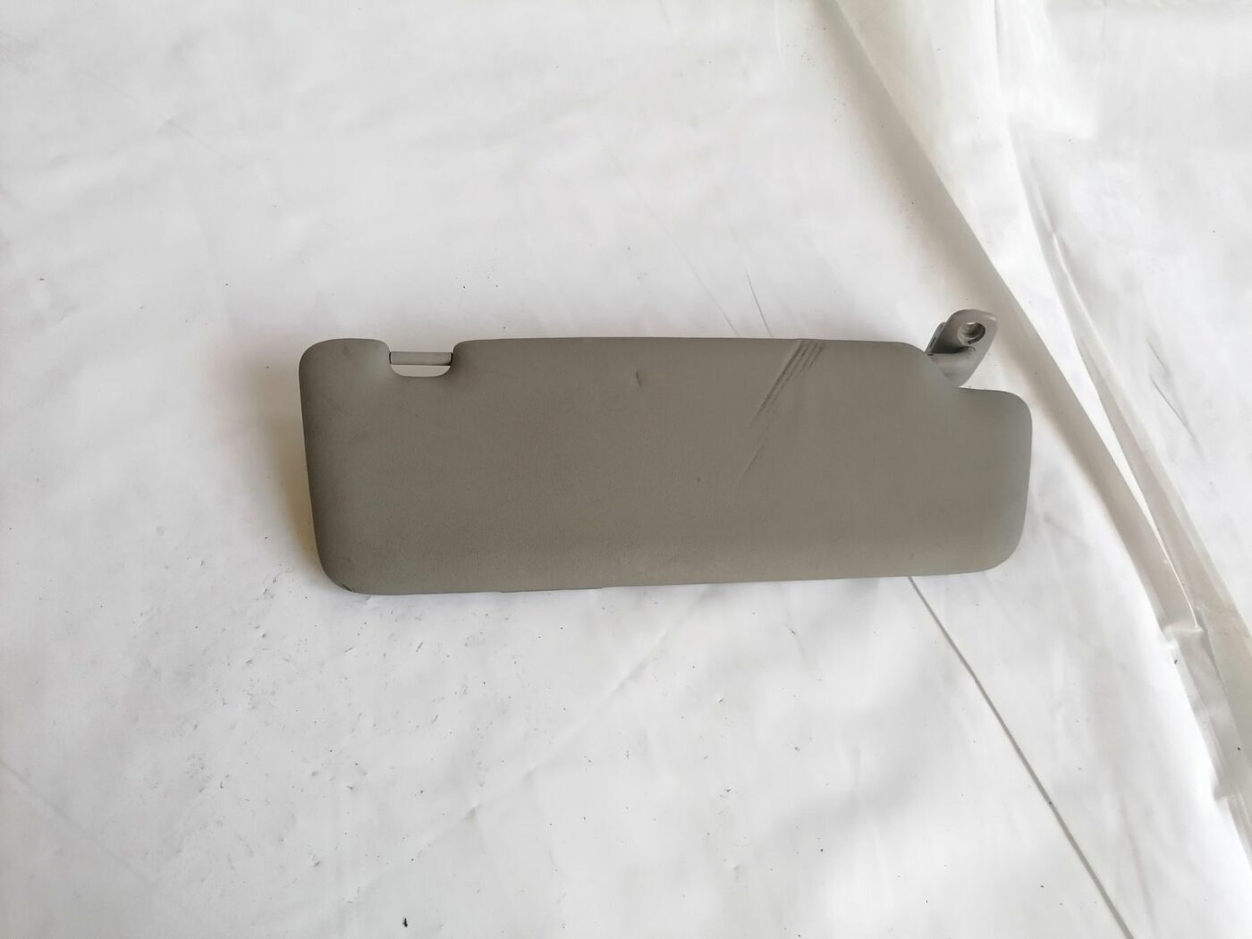 Saules aizsargs priekš AUDI A4 2001 SEDAN 1 Saules aizsargs priekš AUDI A4 2001 SEDAN