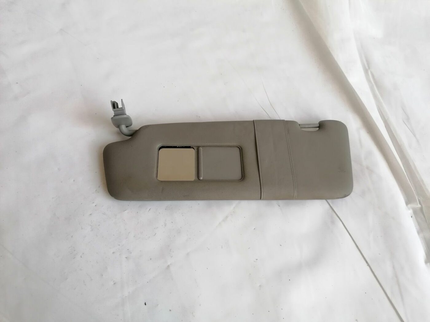 Saules aizsargs priekš AUDI A4 2001 SEDAN 2 Saules aizsargs priekš AUDI A4 2001 SEDAN