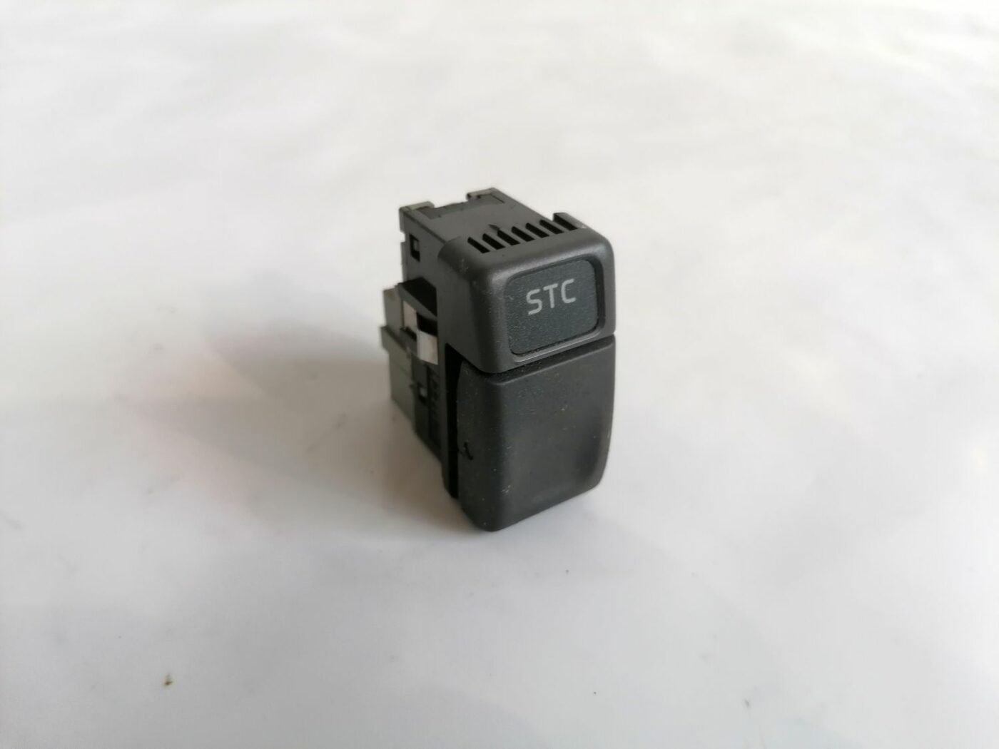 ESP poga priekš VOLVO V70 2000 2 ESP poga priekš VOLVO V70 2000