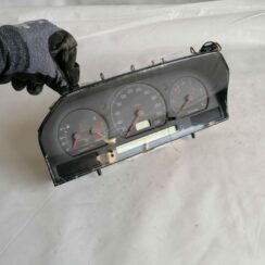 Spidometrs priekš VOLVO V70 2000
