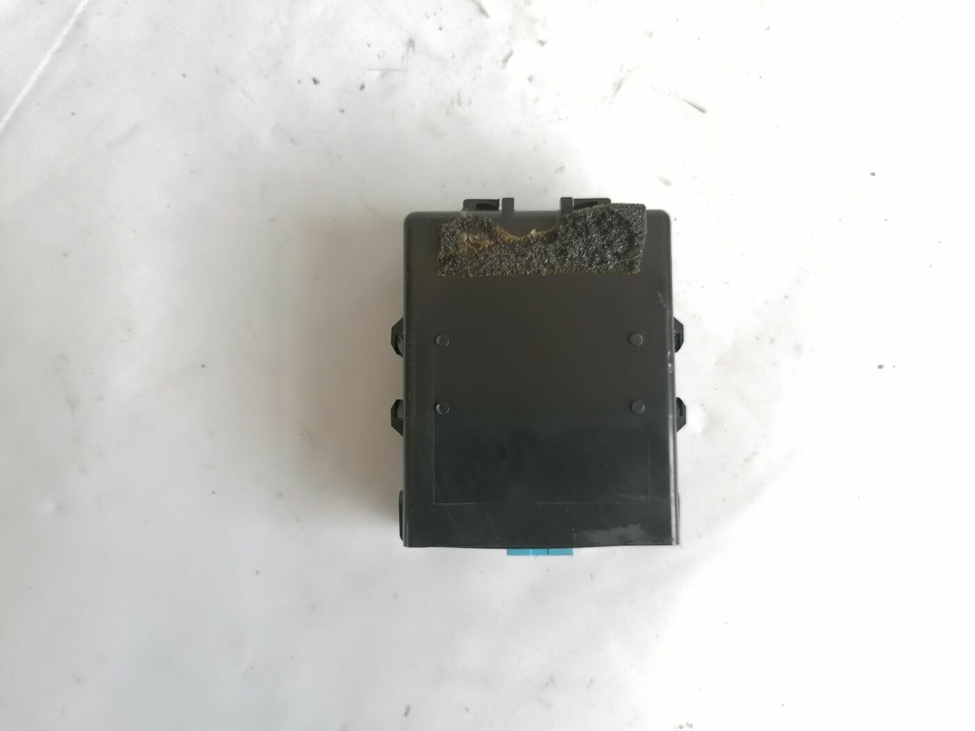 Imobilaizera vadības bloks priekš VOLVO V70 2000 3 Imobilaizera vadības bloks priekš VOLVO V70 2000