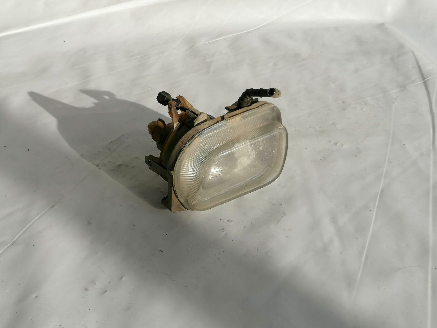 Miglas lukturis priekšā pa kreisi priekš VOLVO V70 2000 1 Miglas lukturis priekšā pa kreisi priekš VOLVO V70 2000