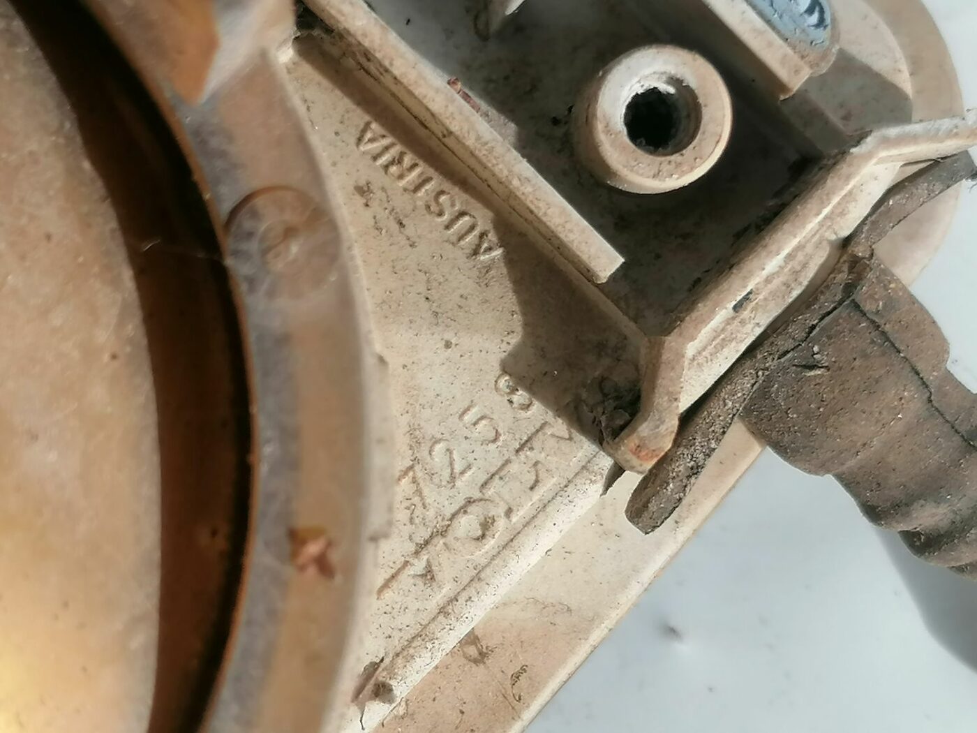 Miglas lukturis priekšā pa kreisi priekš VOLVO V70 2000 3 Miglas lukturis priekšā pa kreisi priekš VOLVO V70 2000