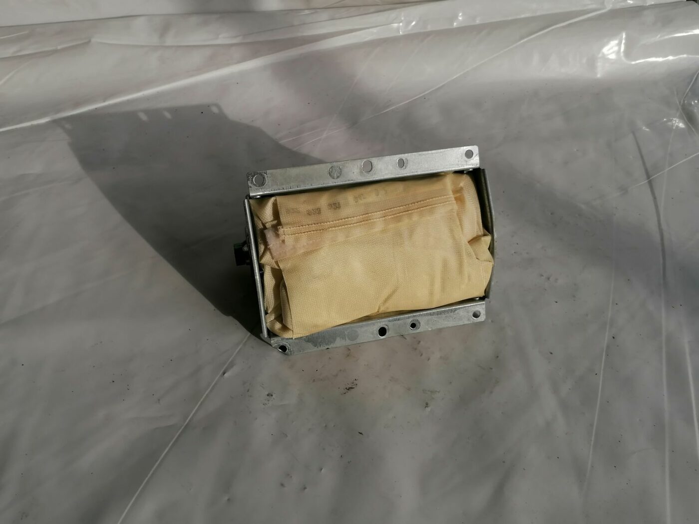 Mērinstrumentu paneļa drošības spilvens priekš VOLVO V70 2000