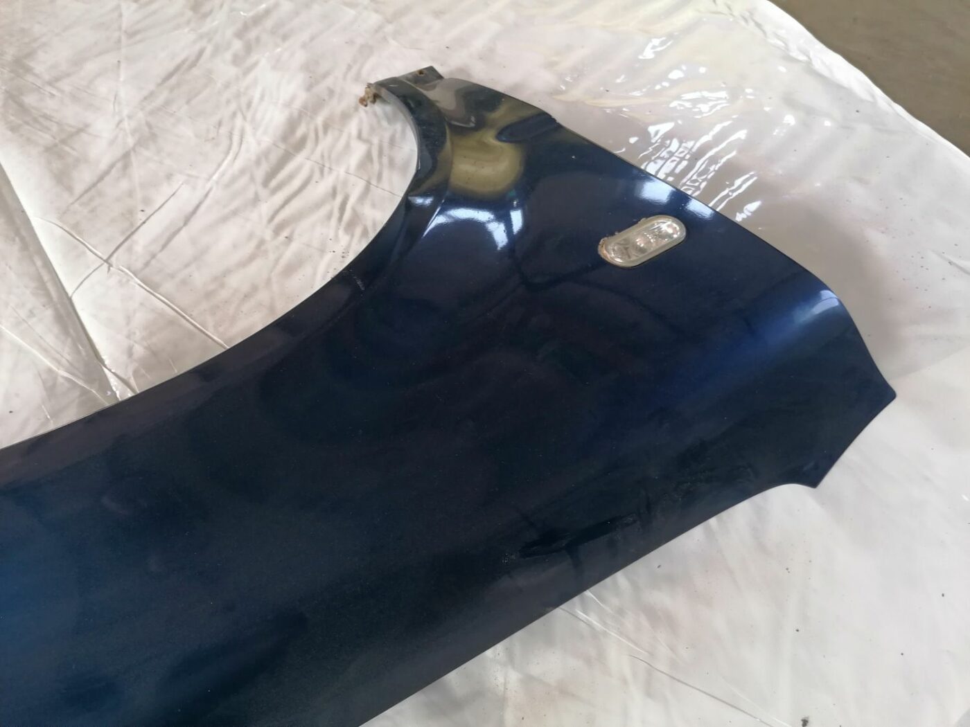 Priekšējais labais spārns priekš VW PASSAT 2003 UNIVERSAL BLUE 10 Priekšējais labais spārns priekš VW PASSAT 2003 UNIVERSAL BLUE