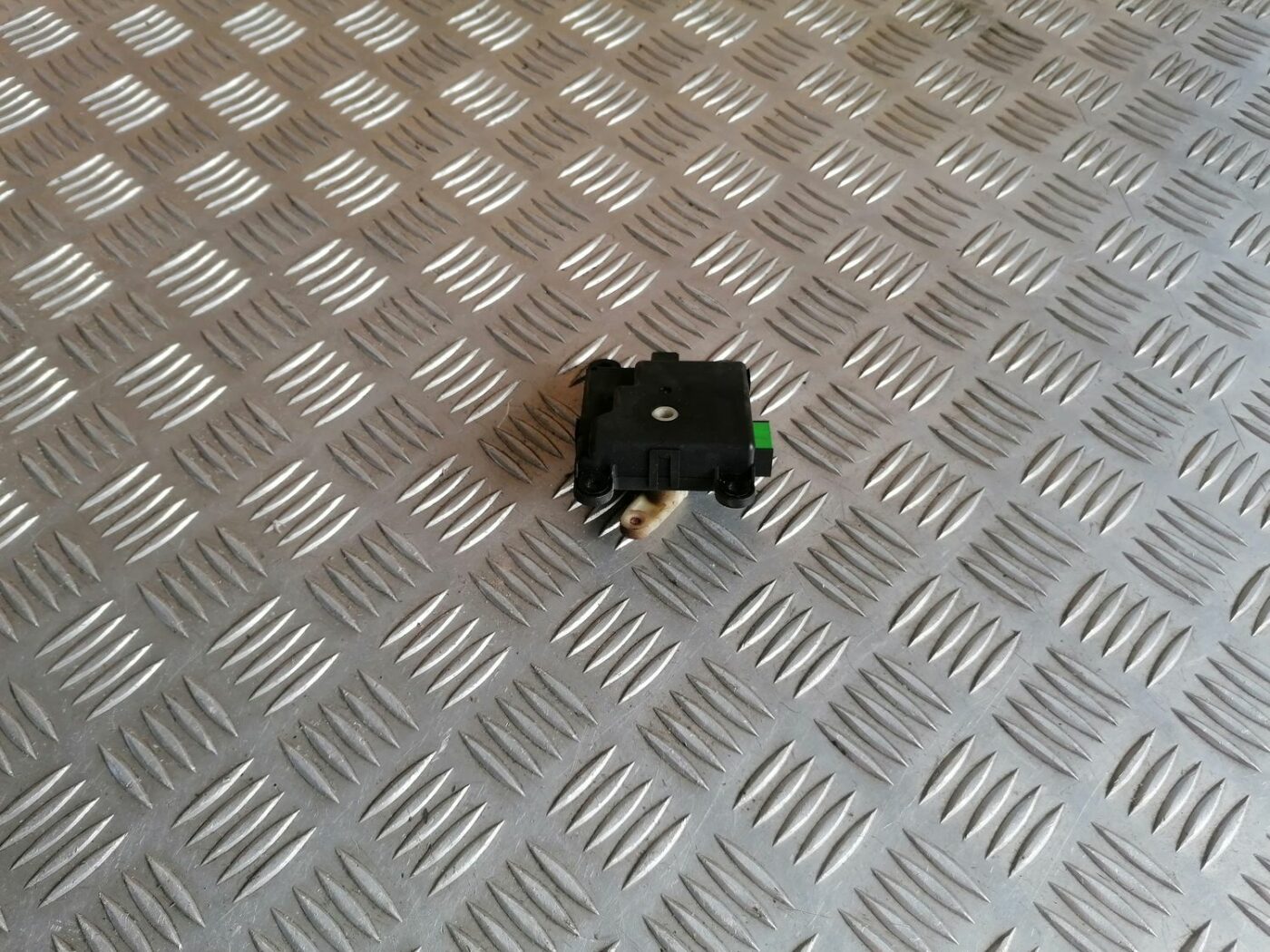 Apsildes sistēmas aktuators priekš HONDA CIVIC 2004