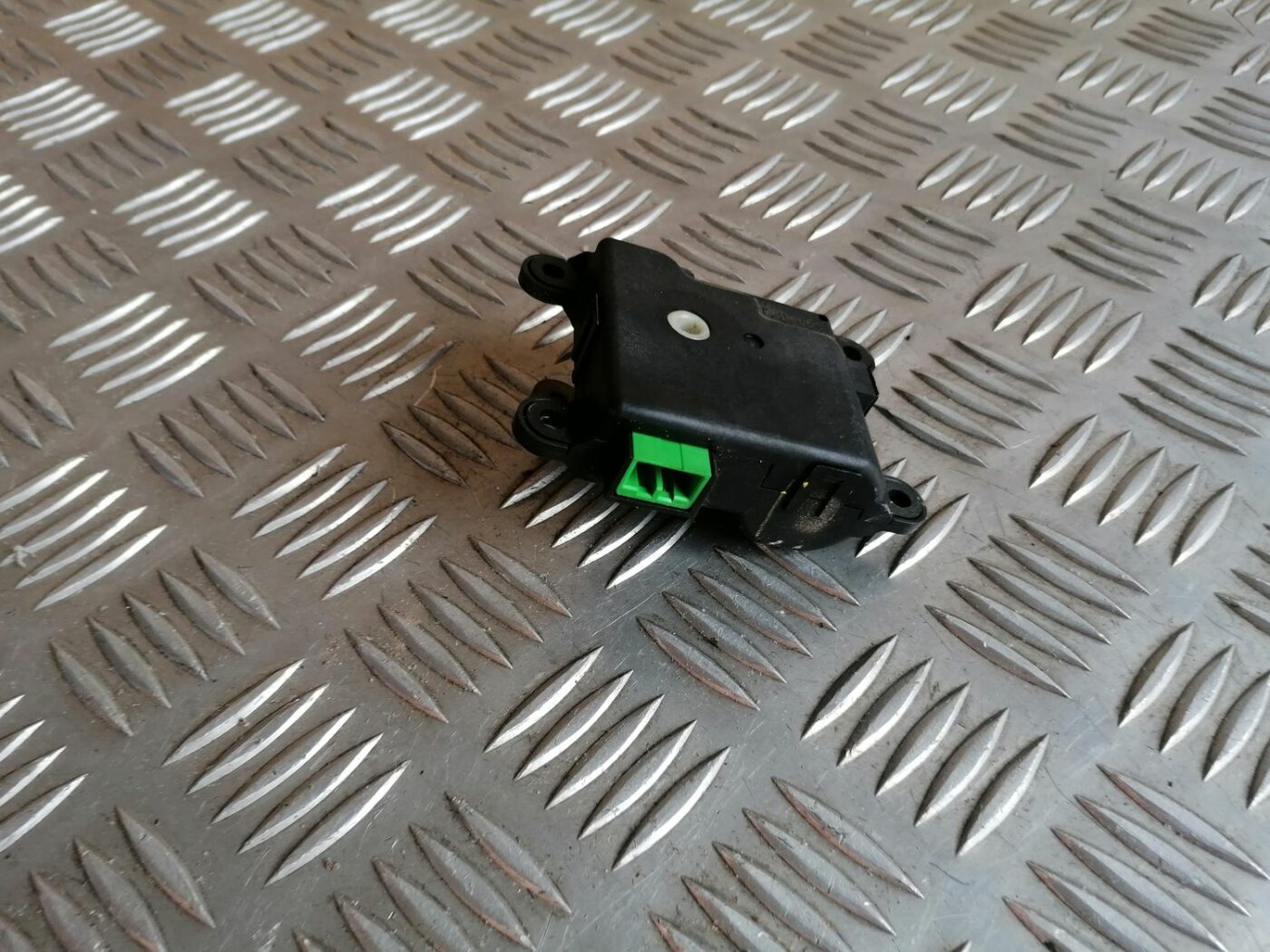 Apsildes sistēmas aktuators priekš HONDA CIVIC 2004