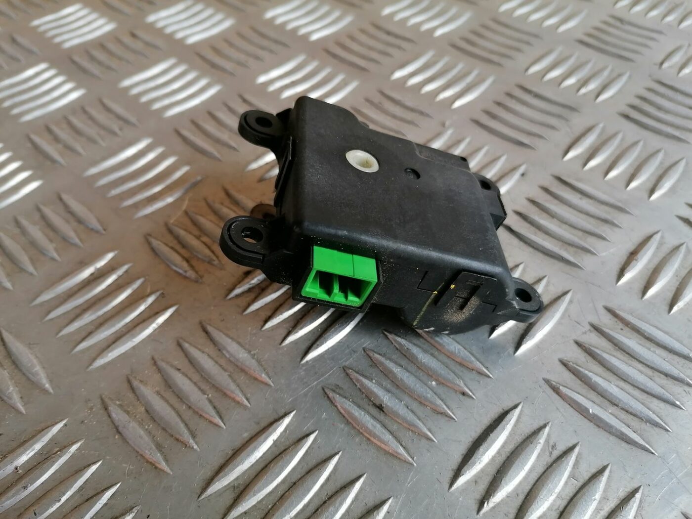 Apsildes sistēmas aktuators priekš HONDA CIVIC 2004