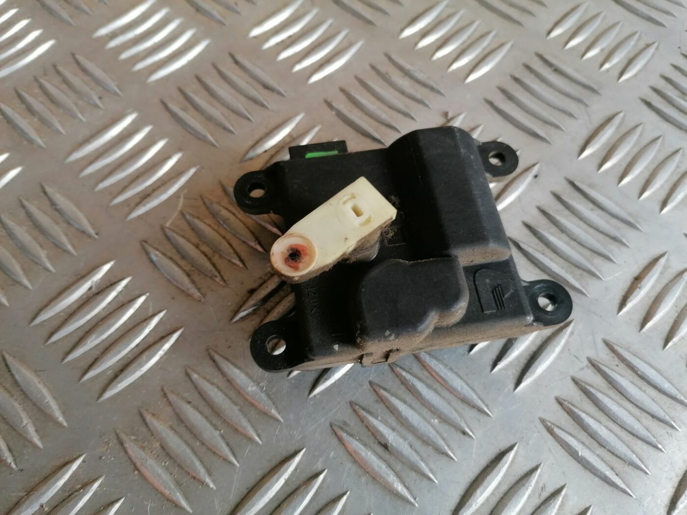 Apsildes sistēmas aktuators priekš HONDA CIVIC 2004