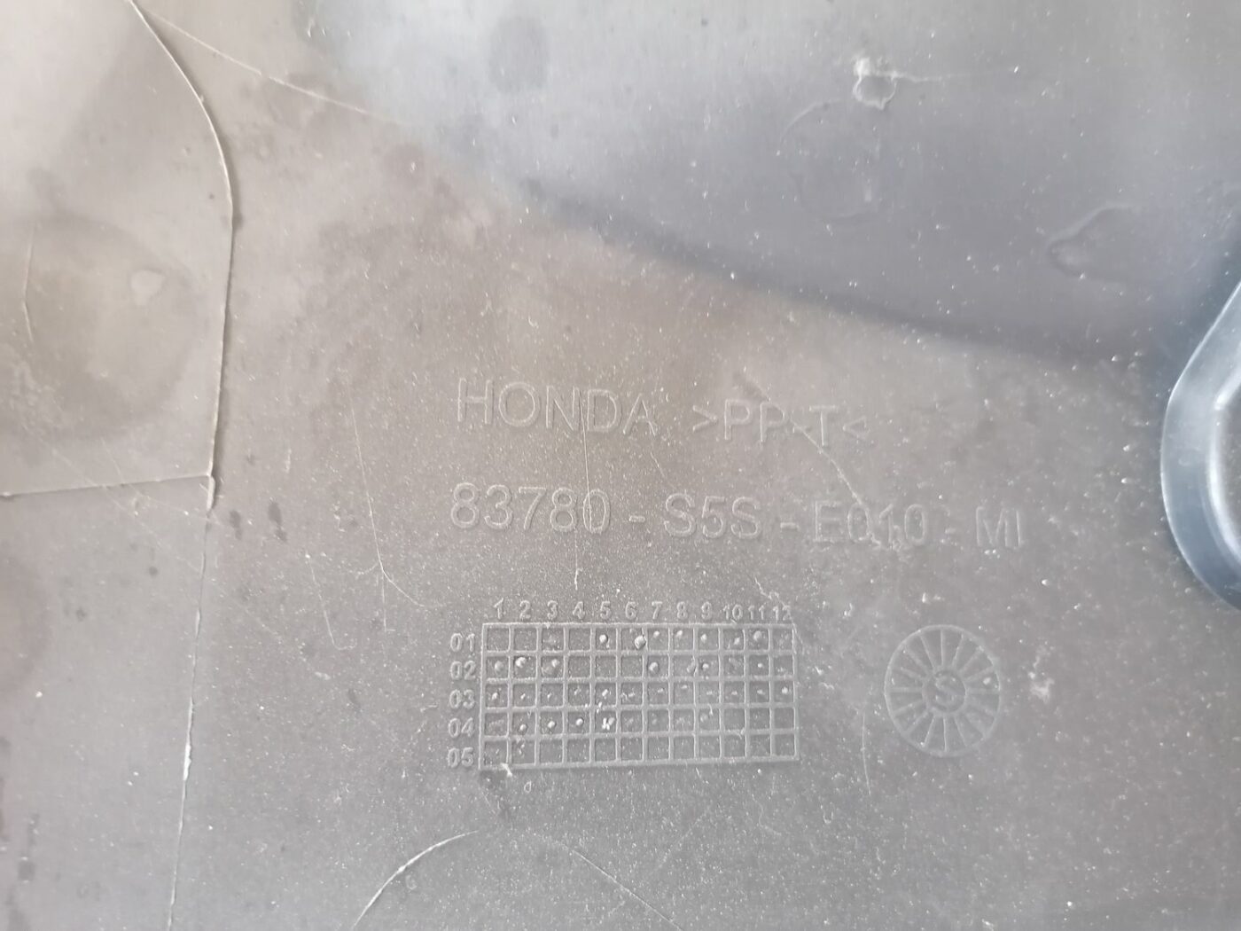 Bagāžnieka nodalījuma sānu apdare priekš HONDA CIVIC 2004 6 Bagāžnieka nodalījuma sānu apdare priekš HONDA CIVIC 2004