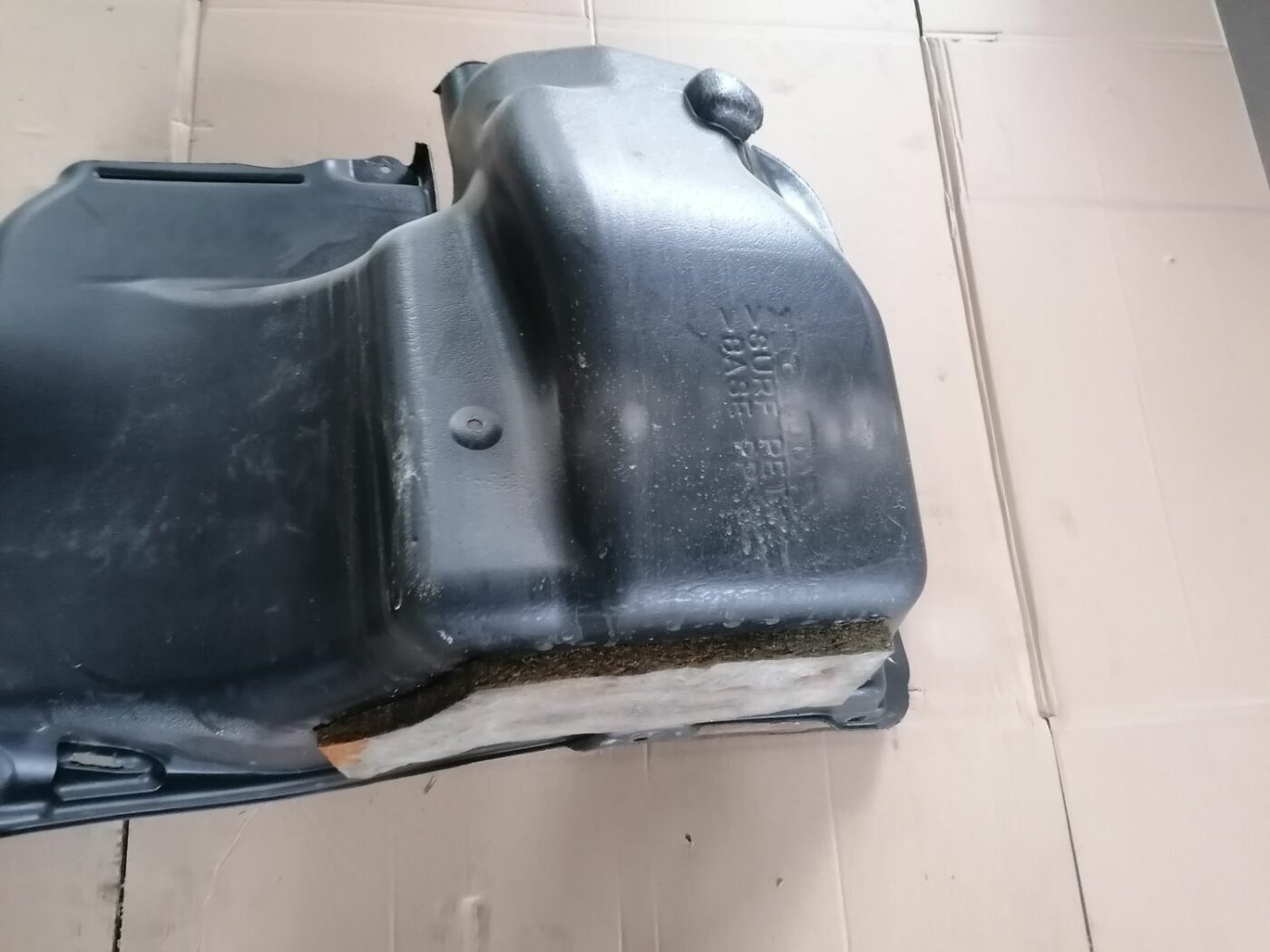 Bagāžnieka nodalījuma sānu apdare priekš HONDA ACCORD 2003 SILVER 4 Bagāžnieka nodalījuma sānu apdare priekš HONDA ACCORD 2003 SILVER