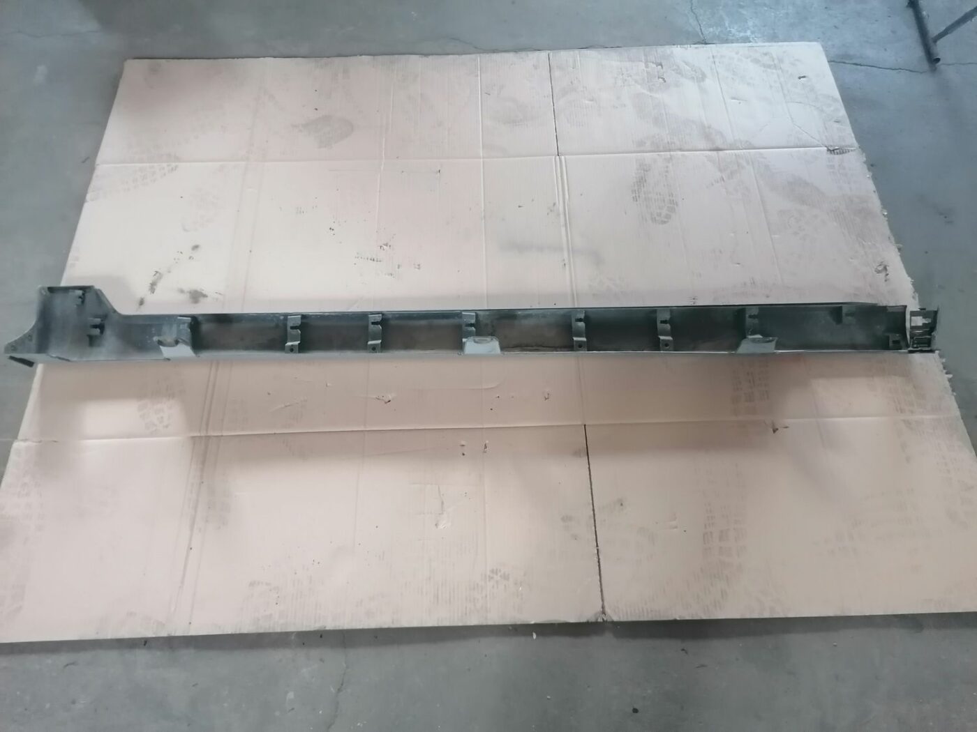 Ārēja sliekšņa kreisa uzlika priekš HONDA ACCORD 2003 SILVER 4 Ārēja sliekšņa kreisa uzlika priekš HONDA ACCORD 2003 SILVER