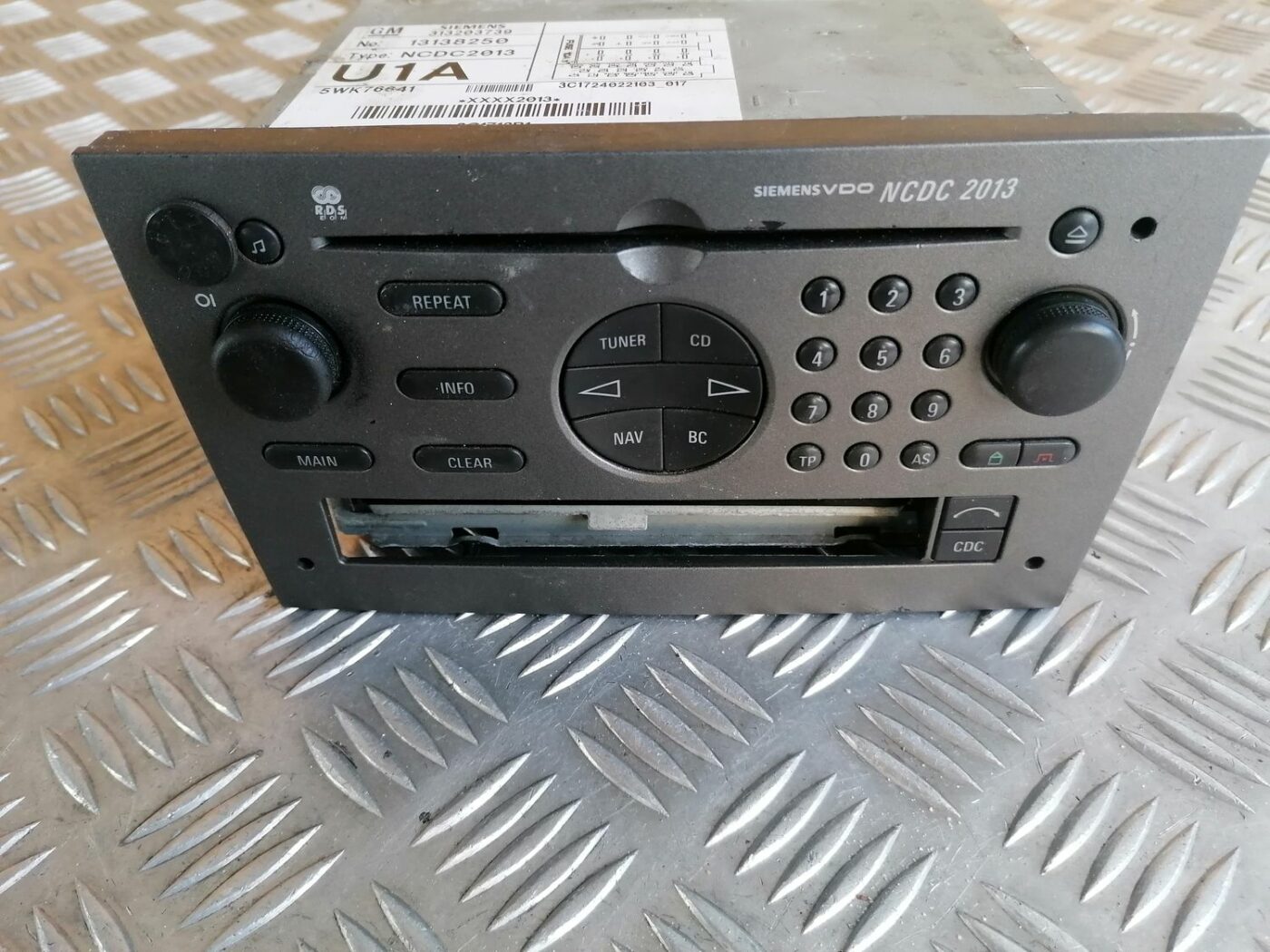 CD/DVD/Navigācijas bloks priekš OPEL VECTRA C 2002