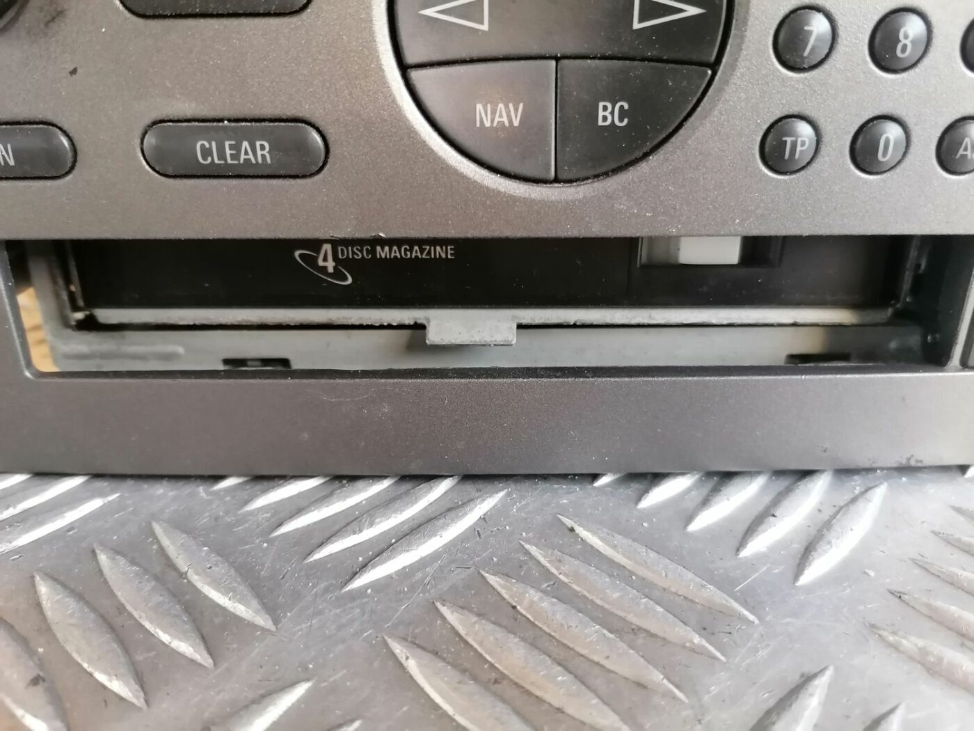 CD/DVD/Navigācijas bloks priekš OPEL VECTRA C 2002