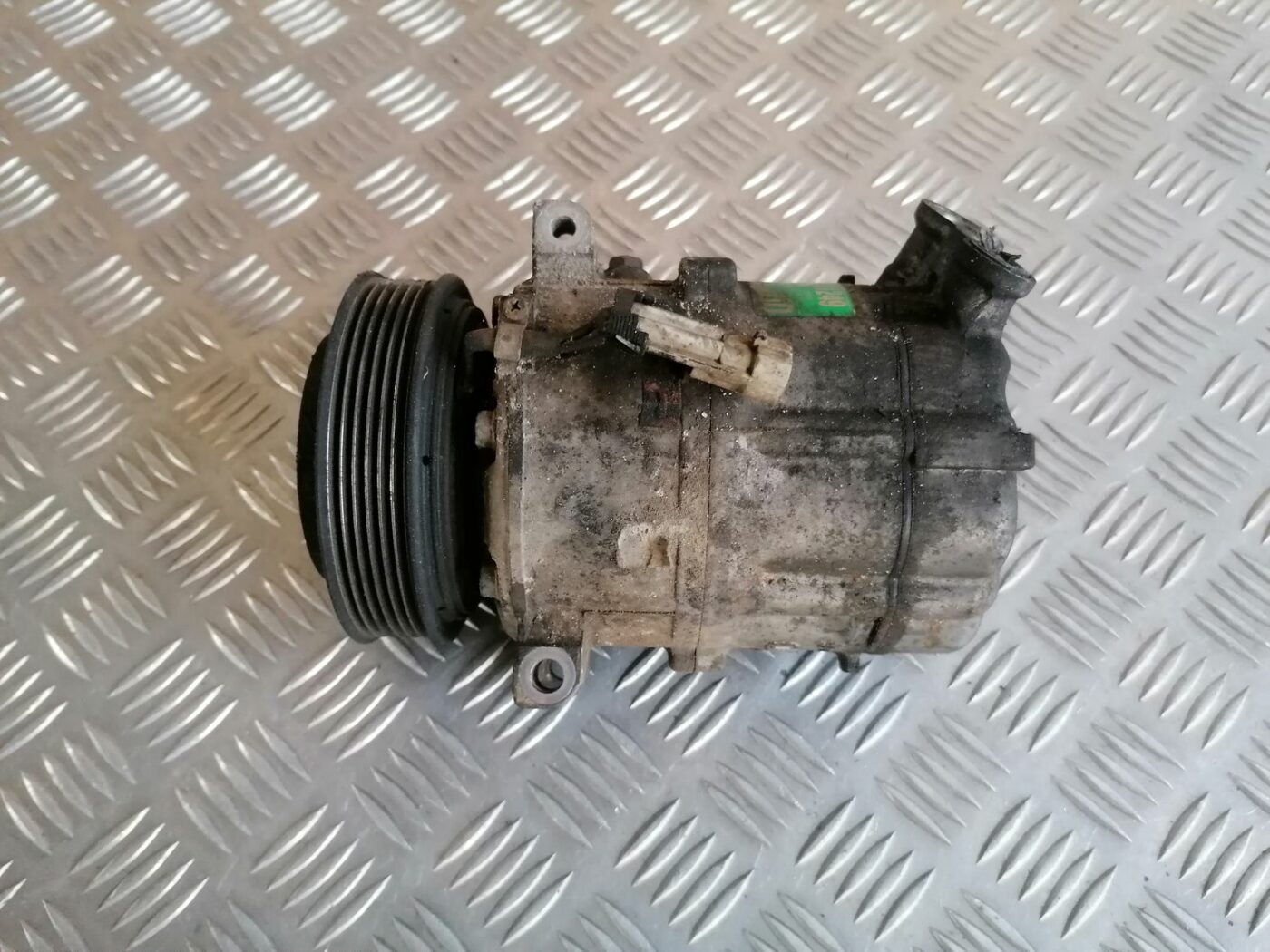 Gaisa kondicioniera kompresors priekš OPEL VECTRA C 2002 2 Gaisa kondicioniera kompresors priekš OPEL VECTRA C 2002