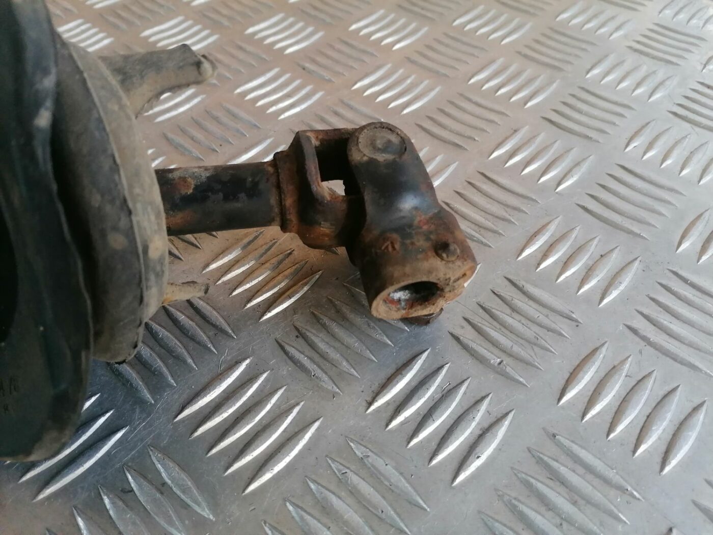 Stūres statnes kardāns priekš OPEL VECTRA C 2002 6 Stūres statnes kardāns priekš OPEL VECTRA C 2002