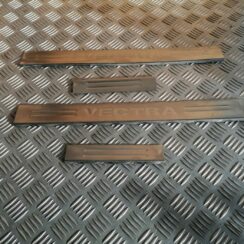 Sliekšņu uzliku komplekts priekš OPEL VECTRA C 2002