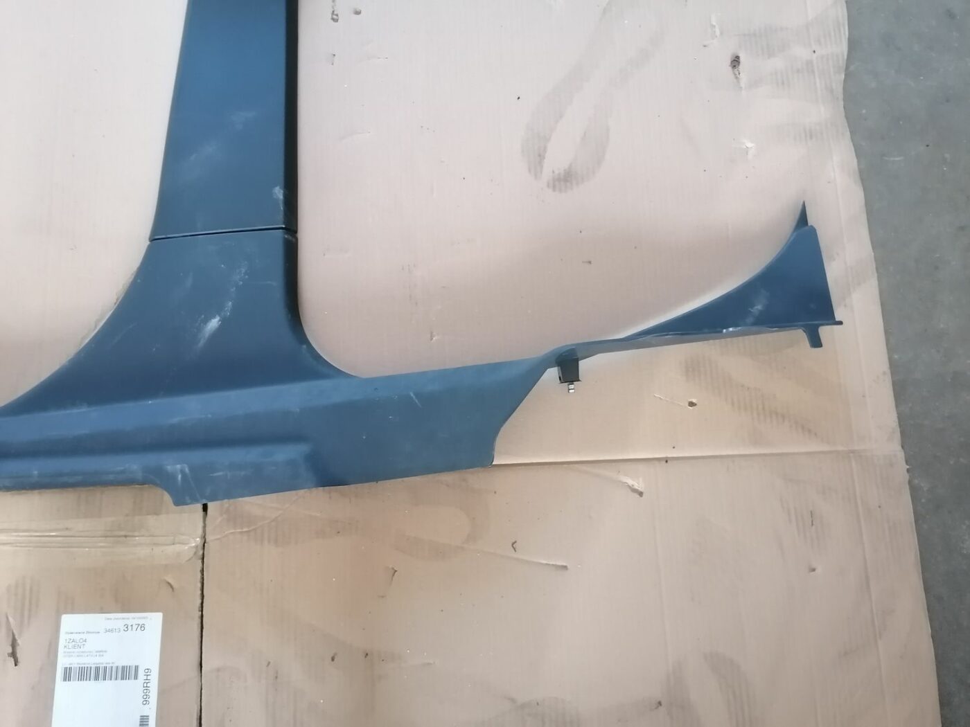 Vidējas salona statnes apdare priekš OPEL VECTRA C 2002