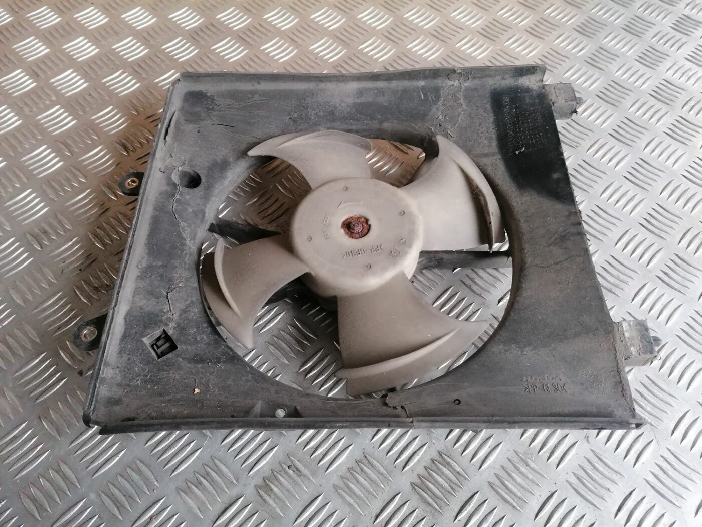 Dzesēšanas radiatora ventilators priekš HONDA ACCORD 2008 2 Dzesēšanas radiatora ventilators priekš HONDA ACCORD 2008