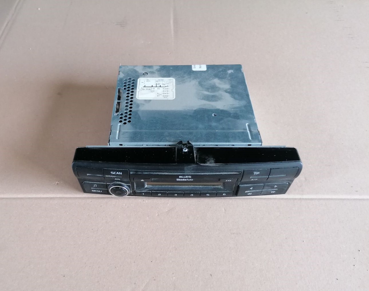 CD/DVD/Navigācijas bloks priekš SKODA YETI 2012 3 CD/DVD/Navigācijas bloks priekš SKODA YETI 2012