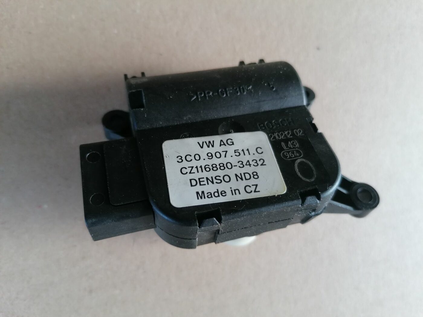 Apsildes sistēmas aktuators priekš SKODA YETI 2012