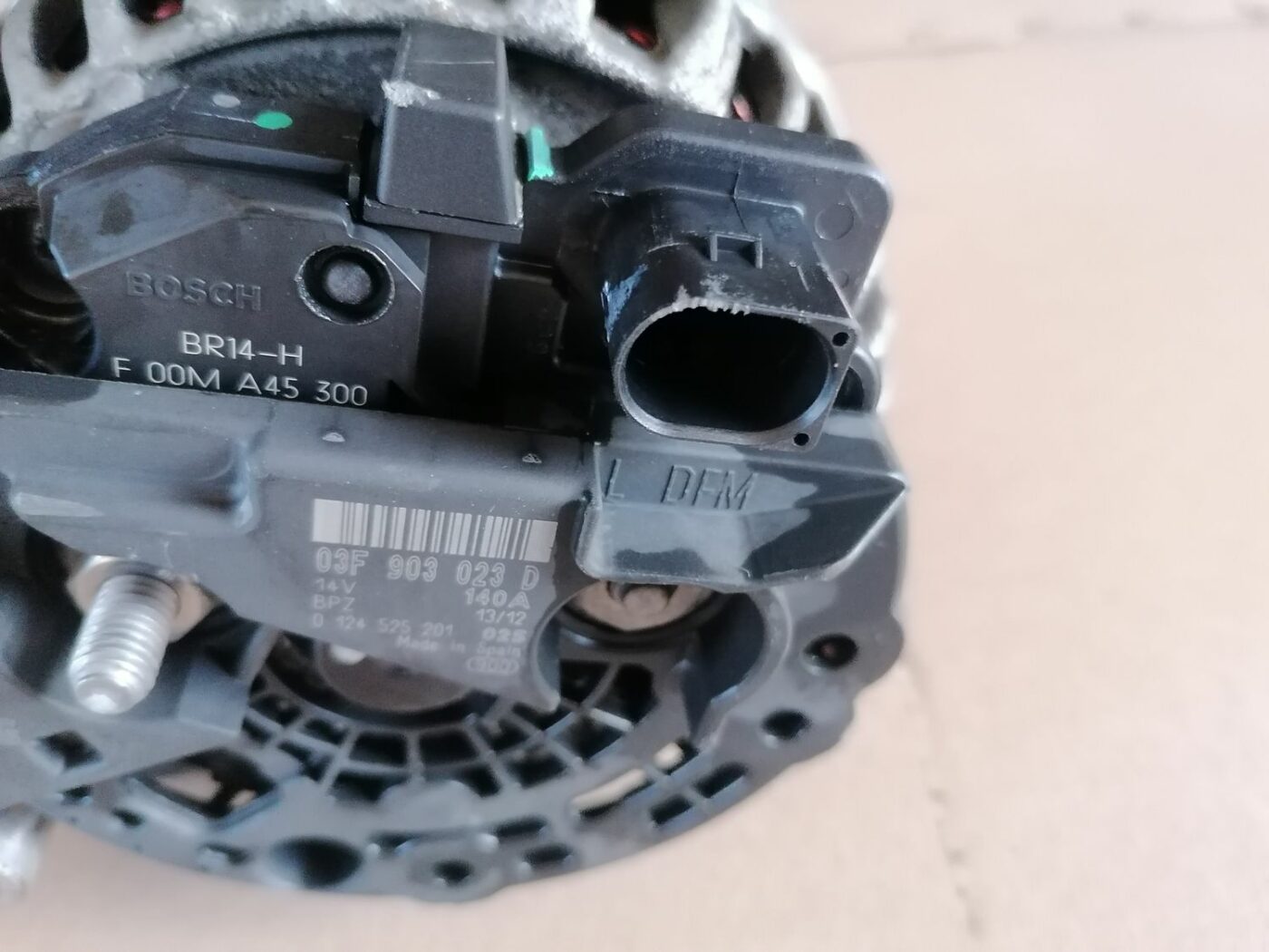 Ģenerators priekš SKODA YETI 2012 7 Ģenerators priekš SKODA YETI 2012