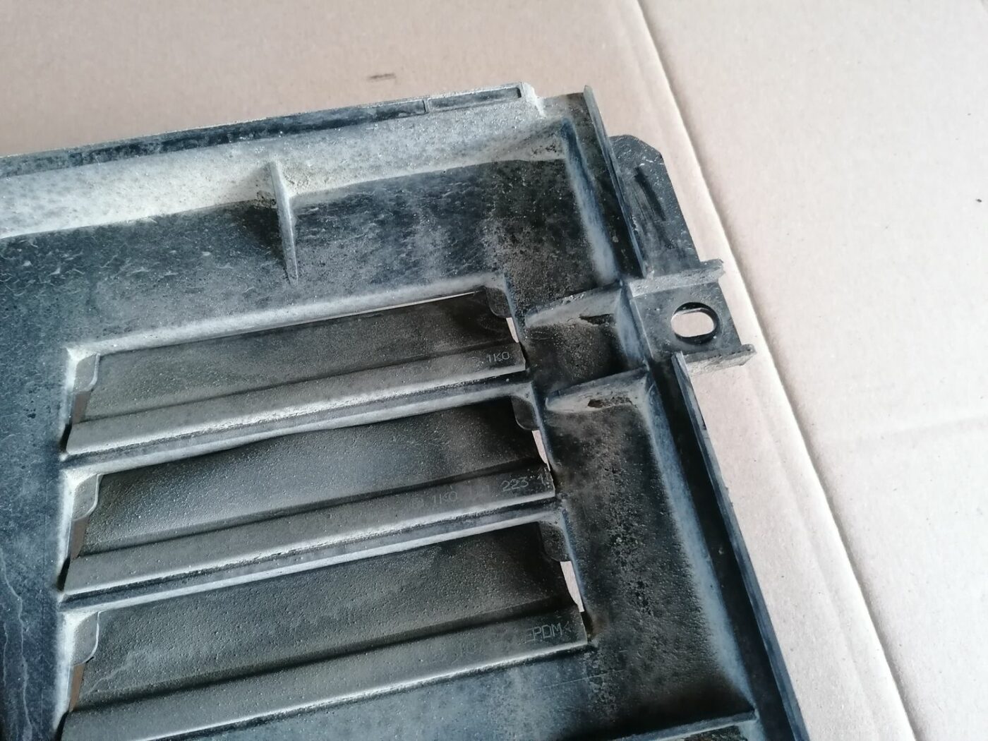 Dzesēšanas radiatora ventilators priekš SKODA YETI 2012 5 Dzesēšanas radiatora ventilators priekš SKODA YETI 2012