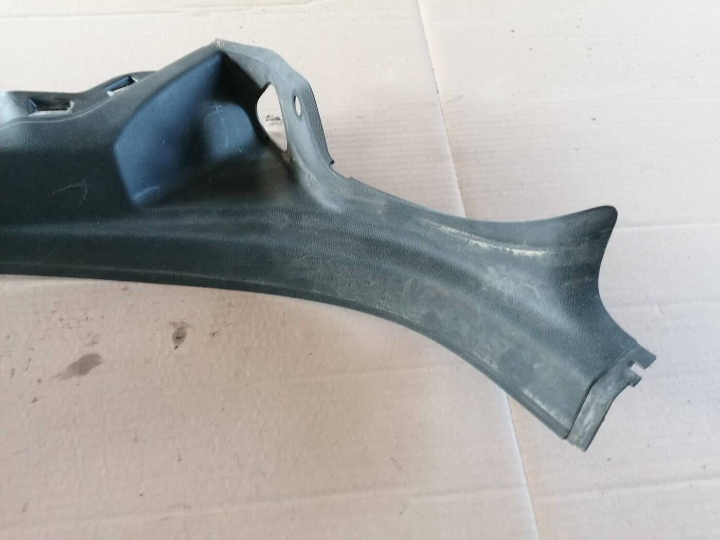 Sliekšņa aizmugurēja laba uzlika (salonā) priekš SKODA YETI 2012 2 Sliekšņa aizmugurēja laba uzlika (salonā) priekš SKODA YETI 2012