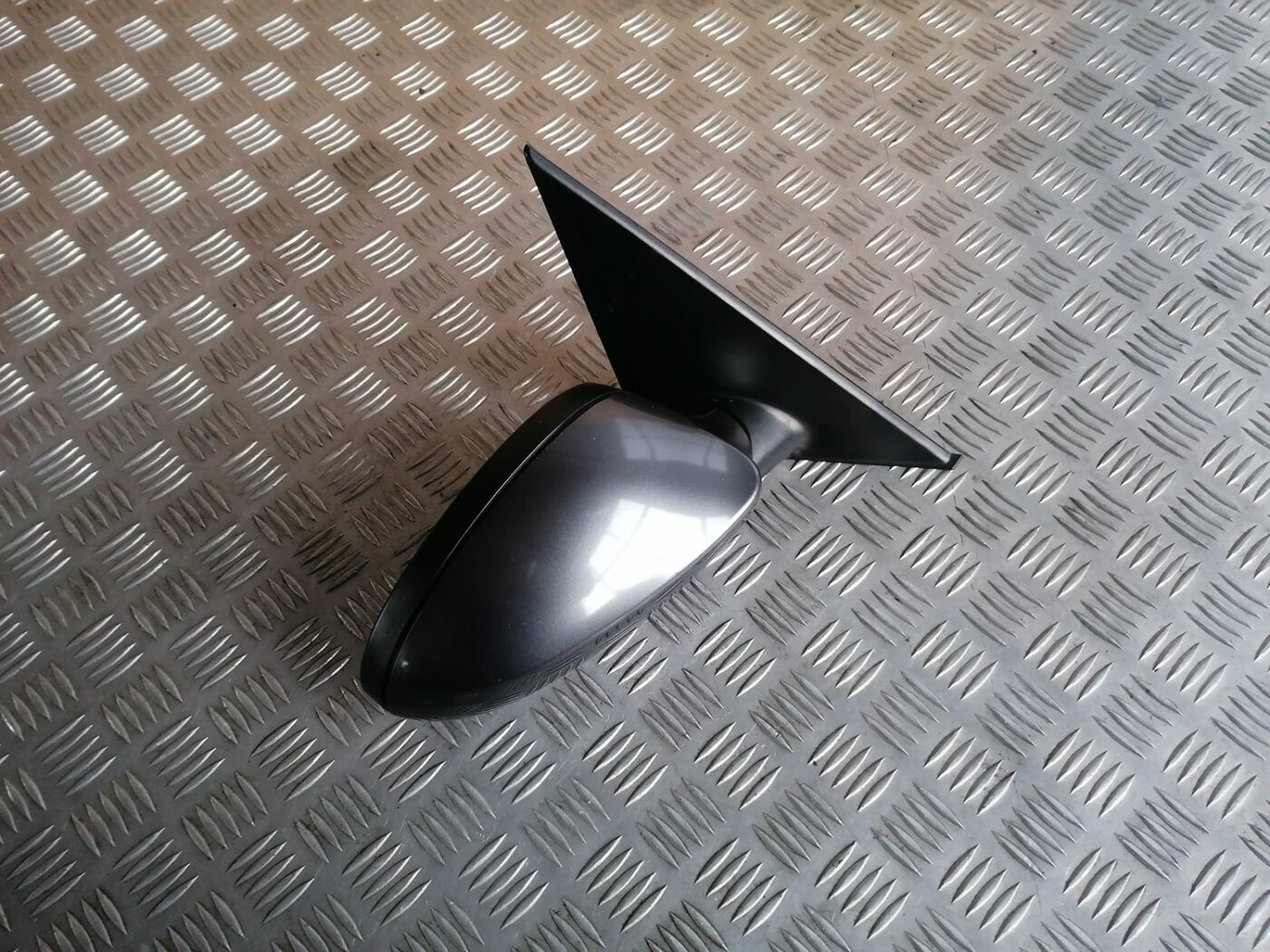 Ārējais spogulis, pa labi priekš BMW 1 E87 2007 GRAPHITE 1 Ārējais spogulis, pa labi priekš BMW 1 E87 2007 GRAPHITE