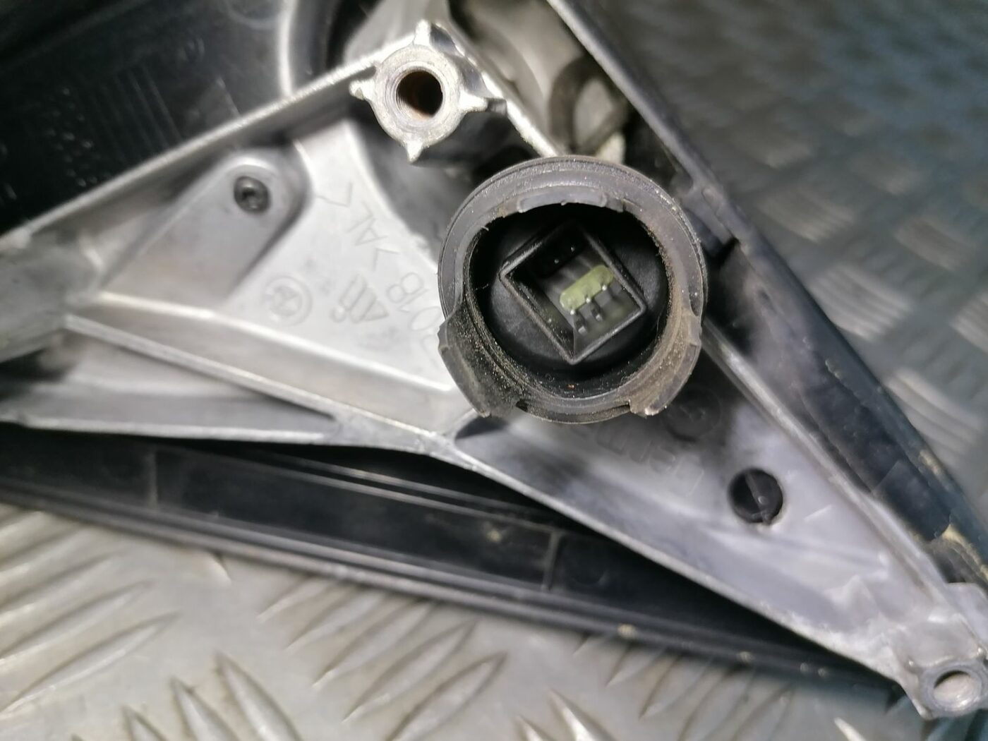 Ārējais spogulis, pa labi priekš BMW 1 E87 2007 GRAPHITE 4 Ārējais spogulis, pa labi priekš BMW 1 E87 2007 GRAPHITE