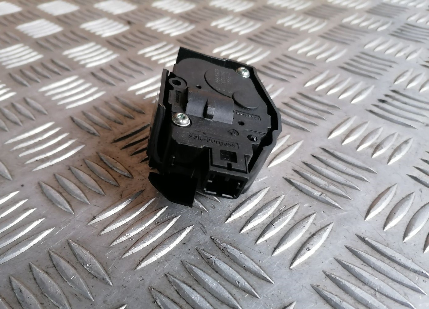 Apsildes sistēmas aktuators priekš BMW 1 E87 2007 GRAPHITE